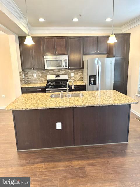 THE VILLAGES OF STEEPLEC - Residential