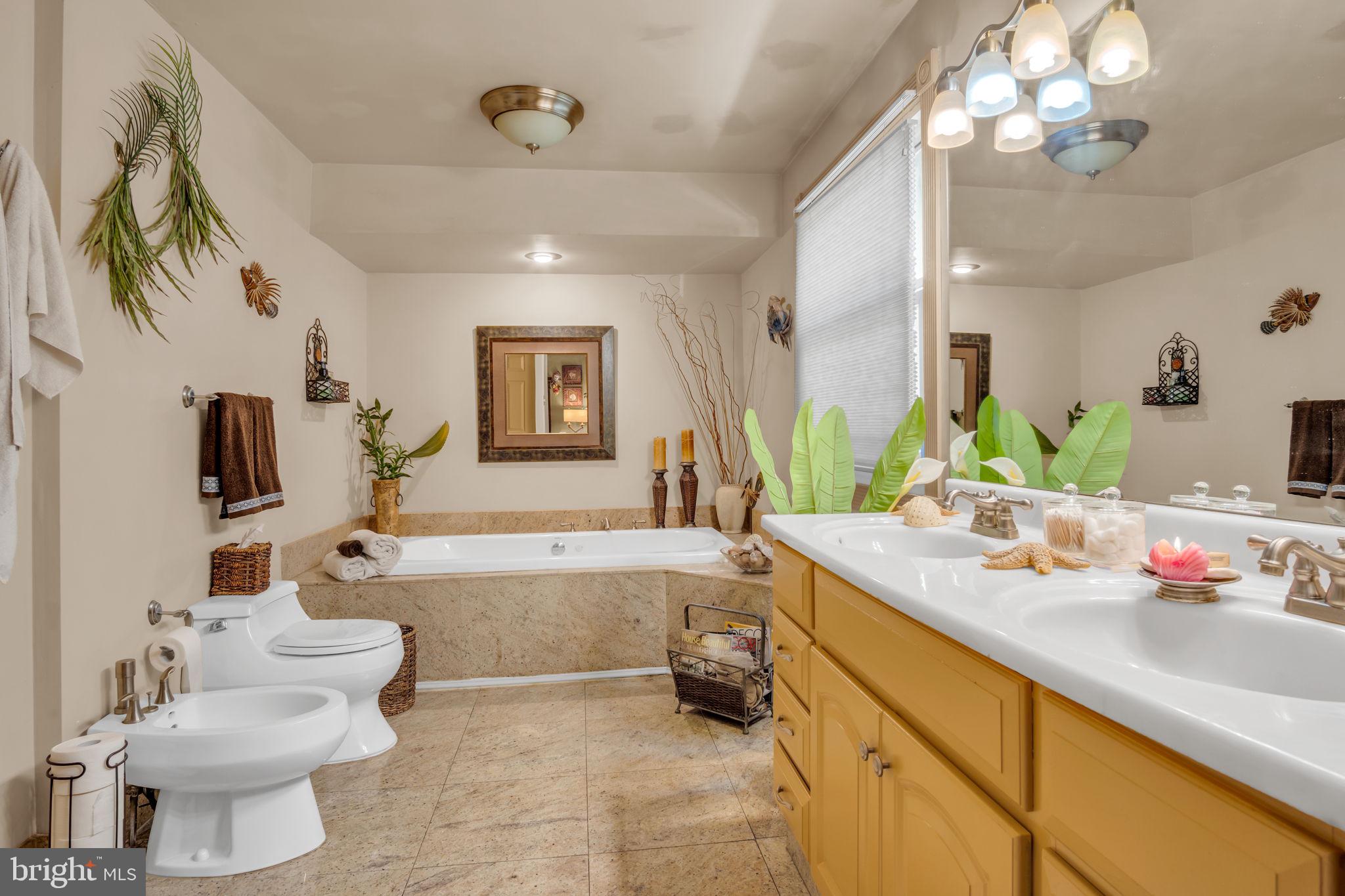 SHOEMAKER VIL - Residential