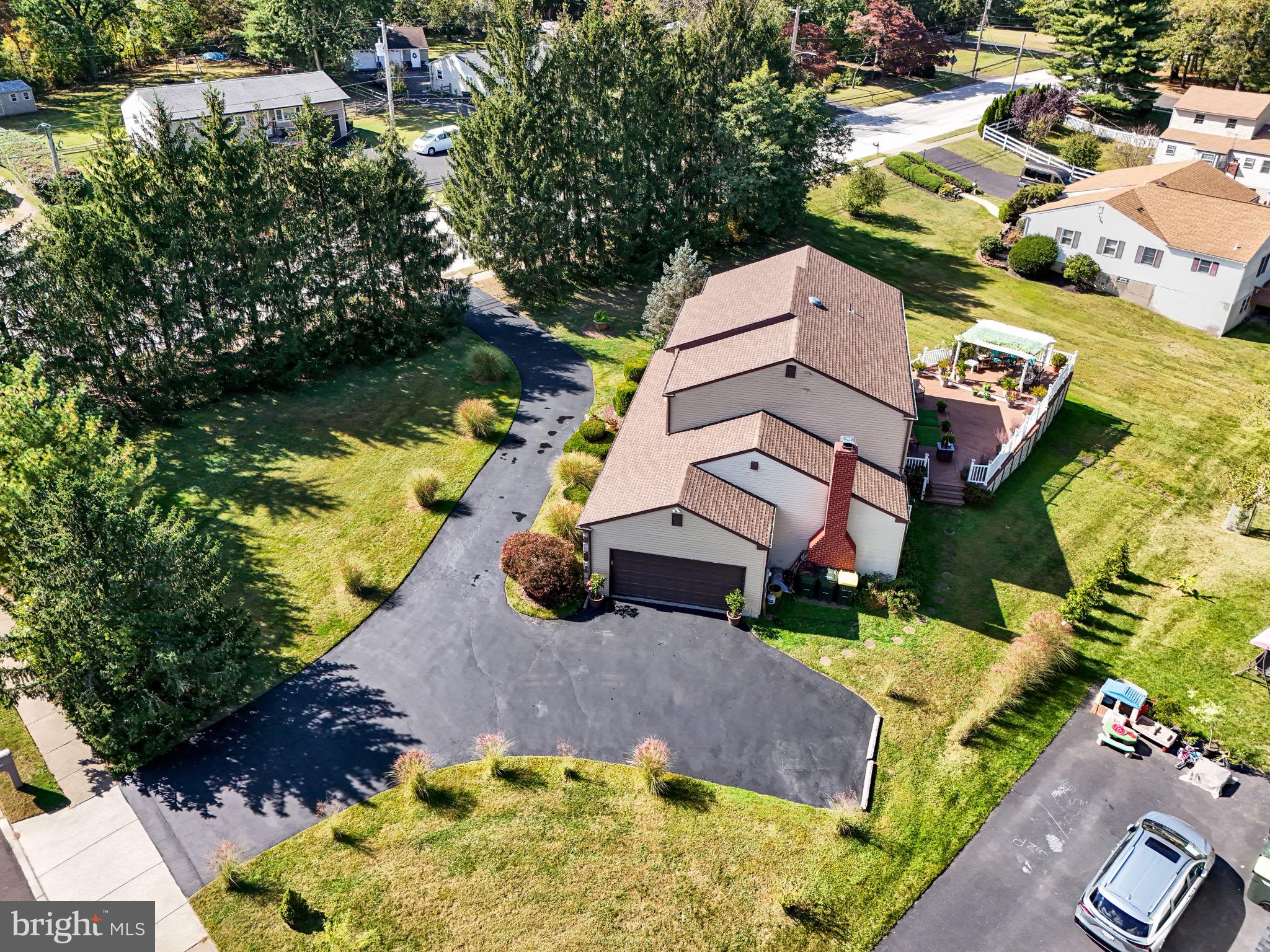 SHOEMAKER VIL - Residential