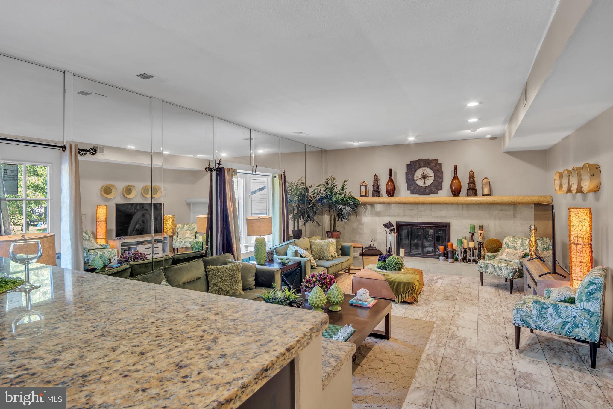 SHOEMAKER VIL - Residential