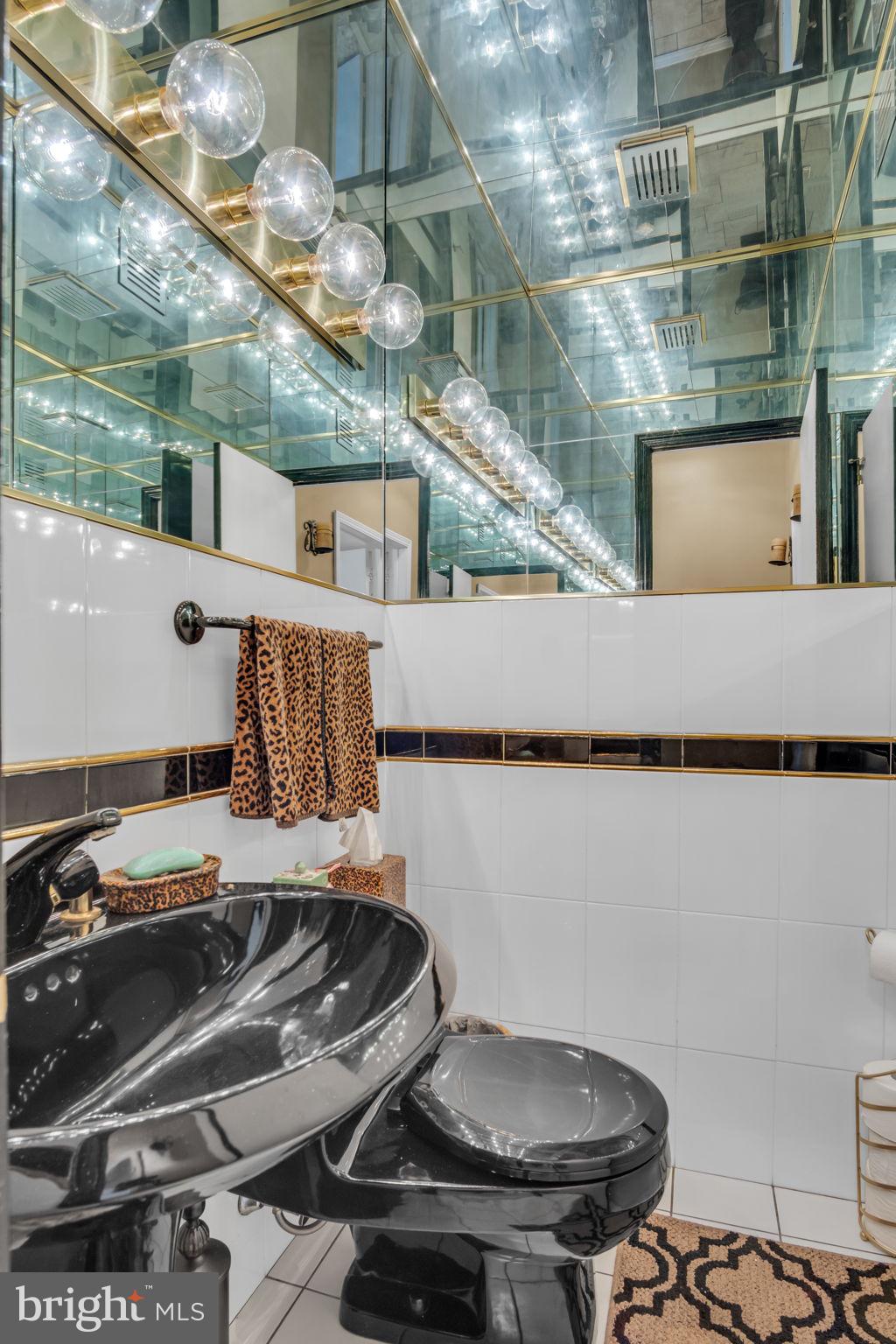 SHOEMAKER VIL - Residential