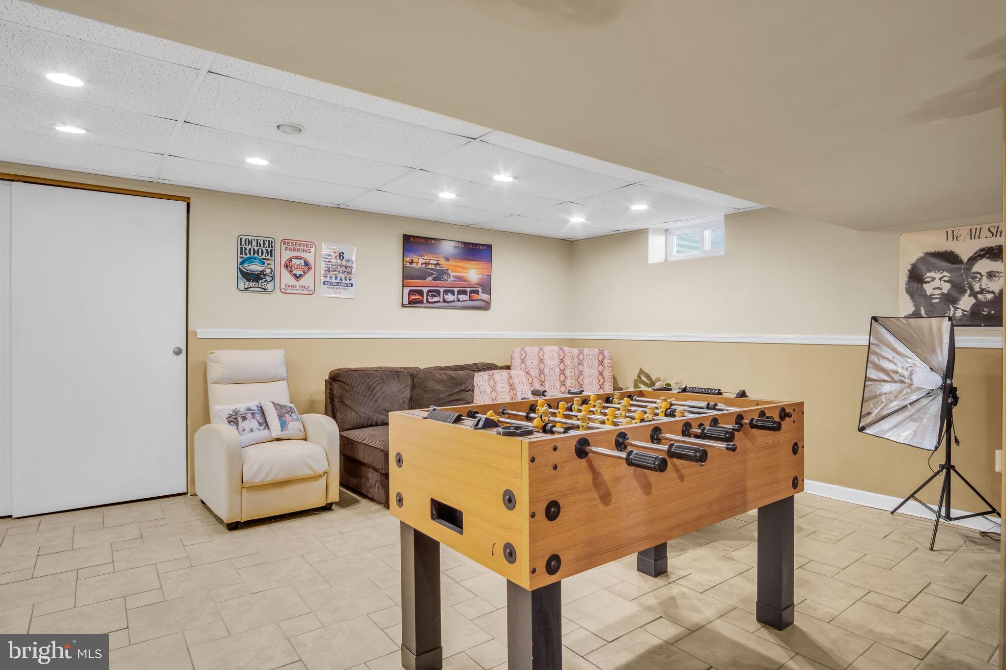 SHOEMAKER VIL - Residential