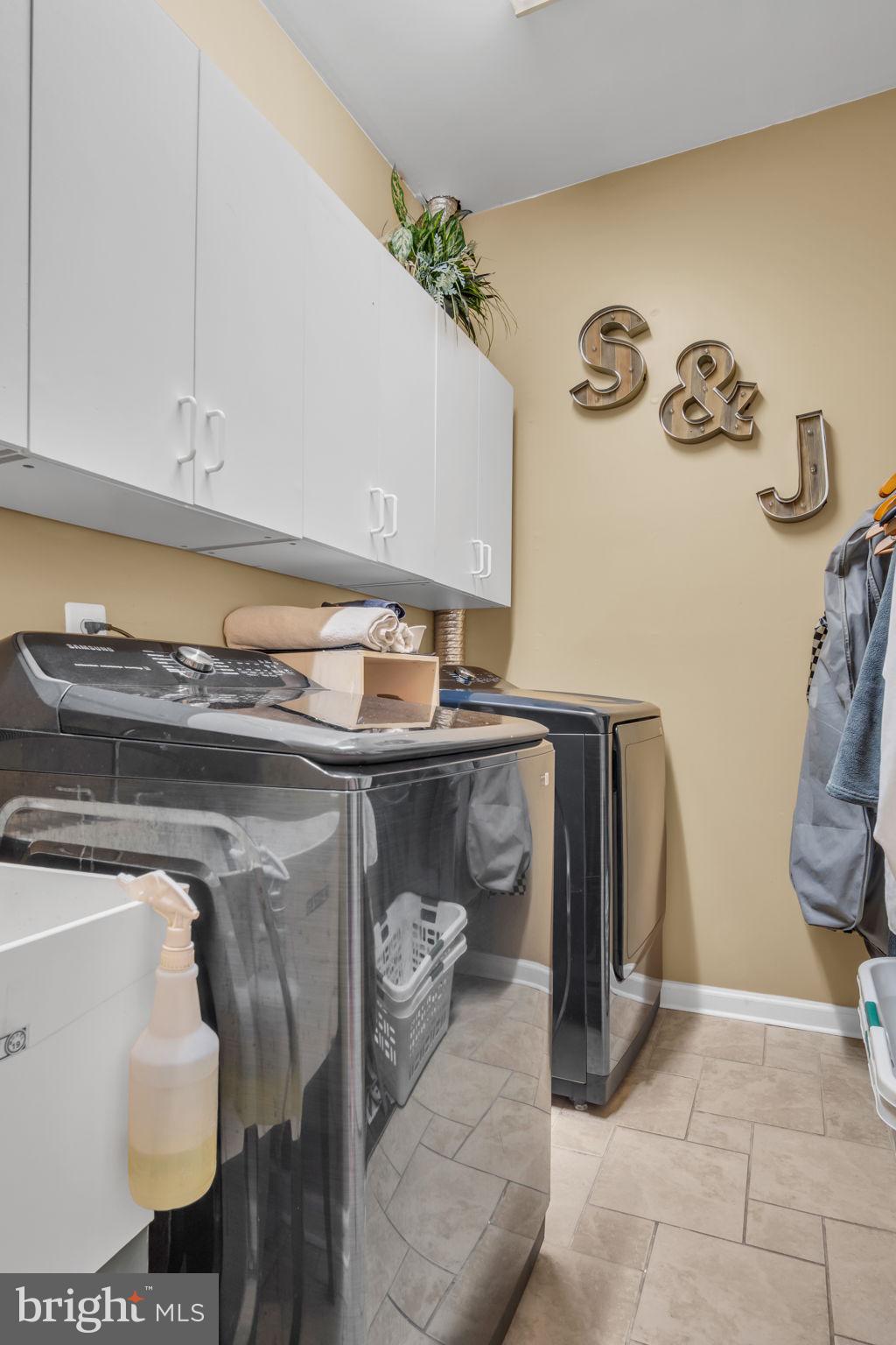 SHOEMAKER VIL - Residential