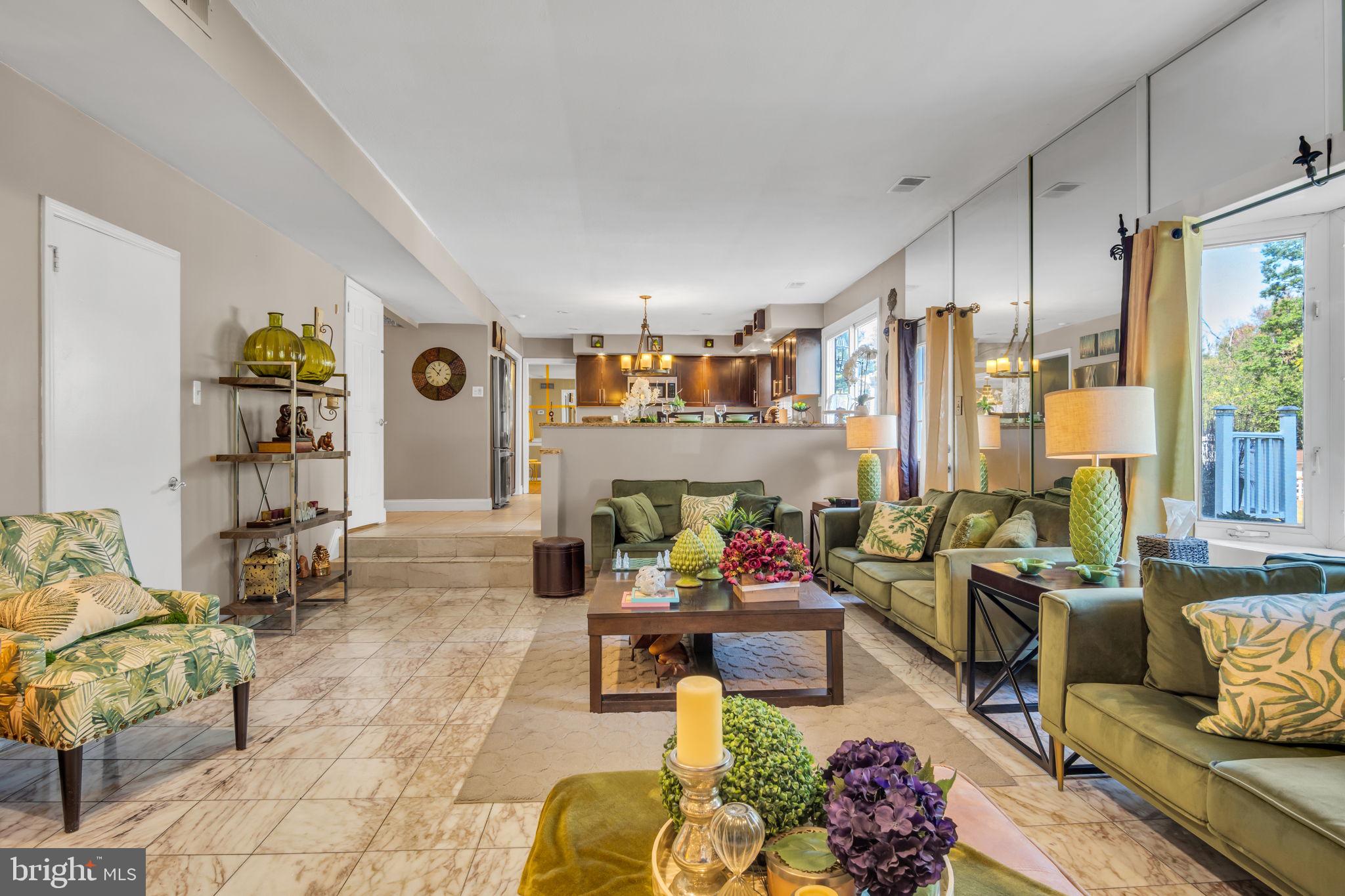 SHOEMAKER VIL - Residential