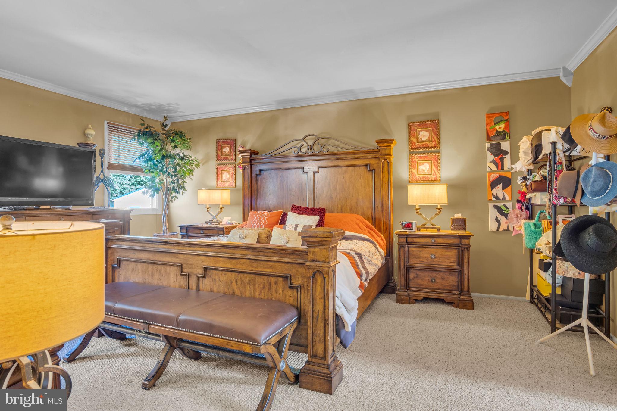 SHOEMAKER VIL - Residential