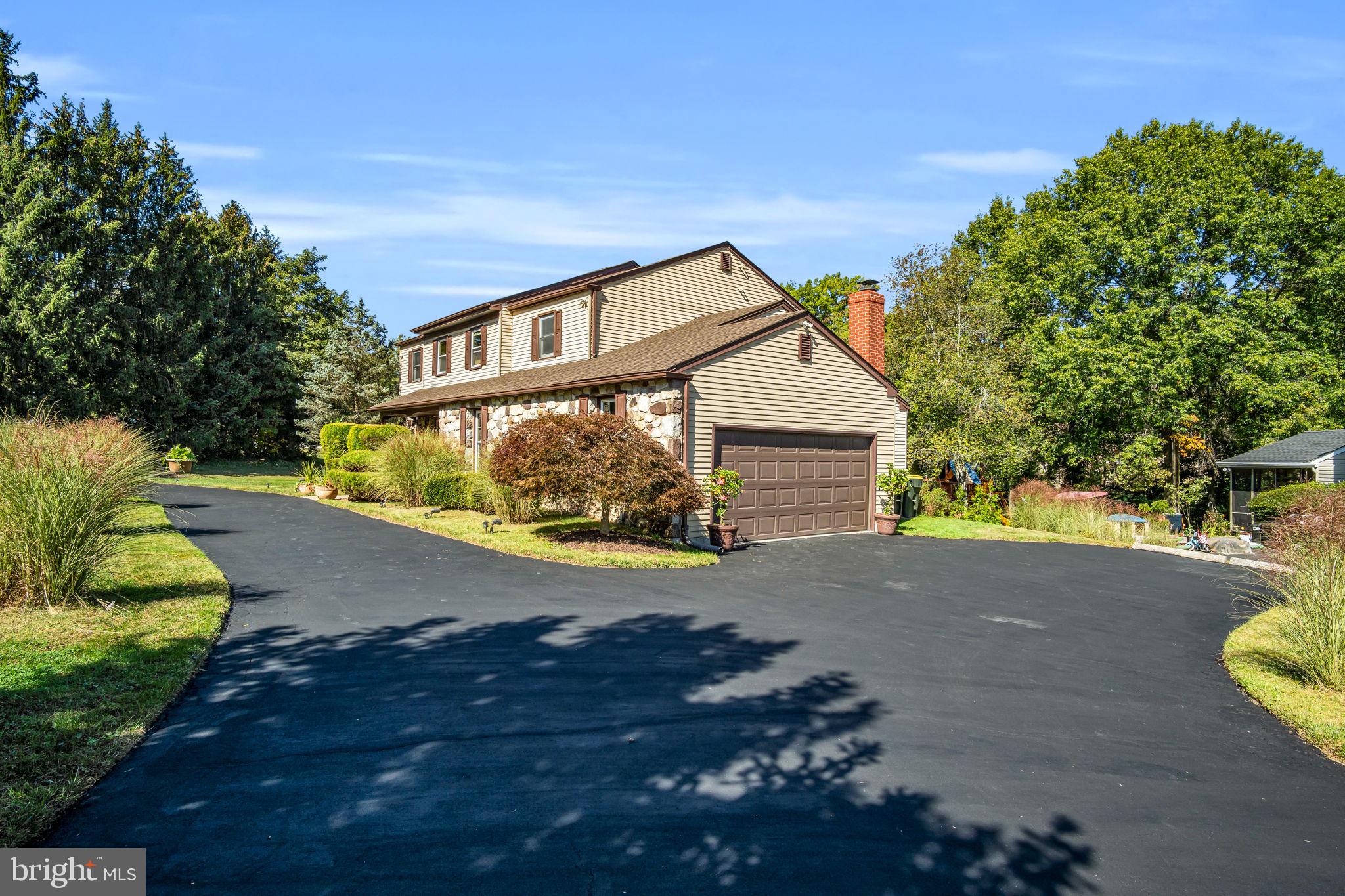 SHOEMAKER VIL - Residential