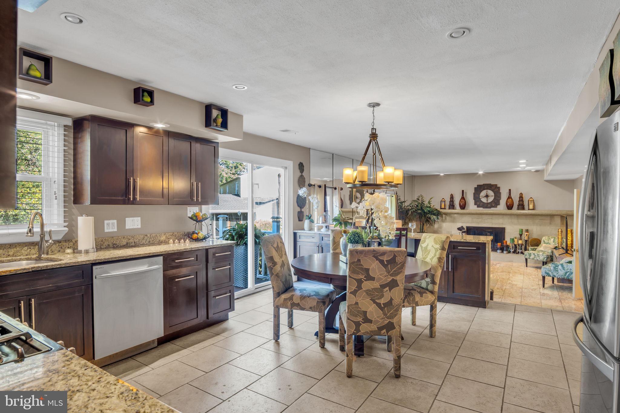 SHOEMAKER VIL - Residential