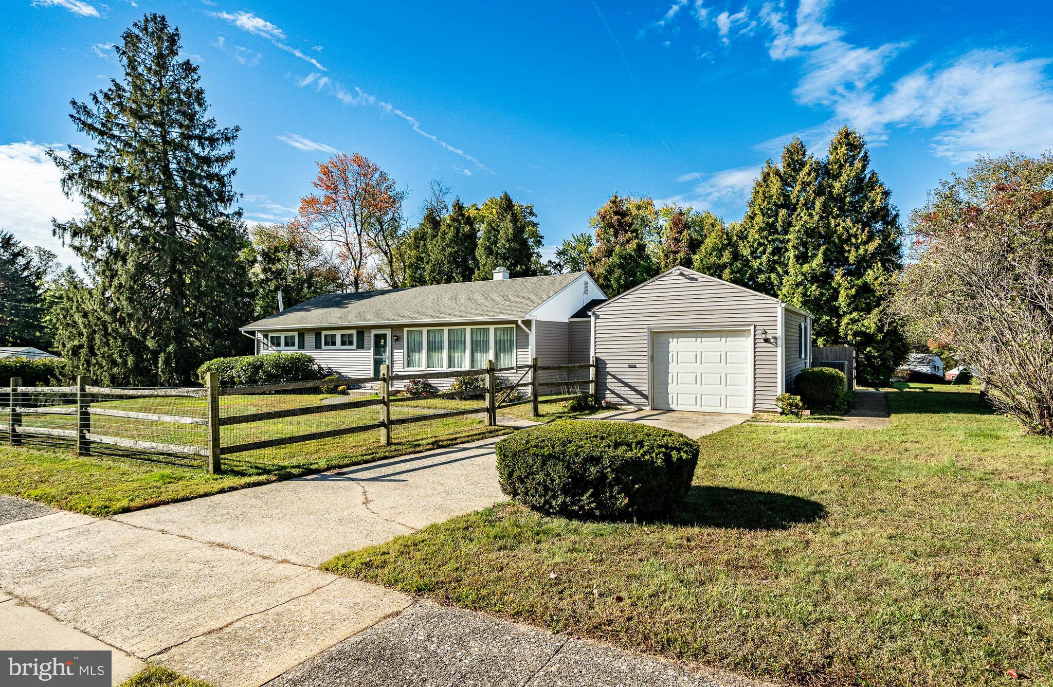 PAOLI GARDENS - Residential