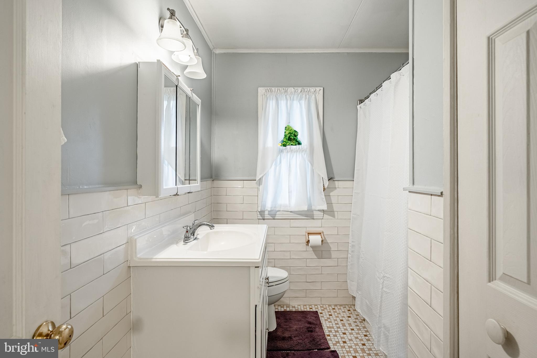 PAOLI GARDENS - Residential