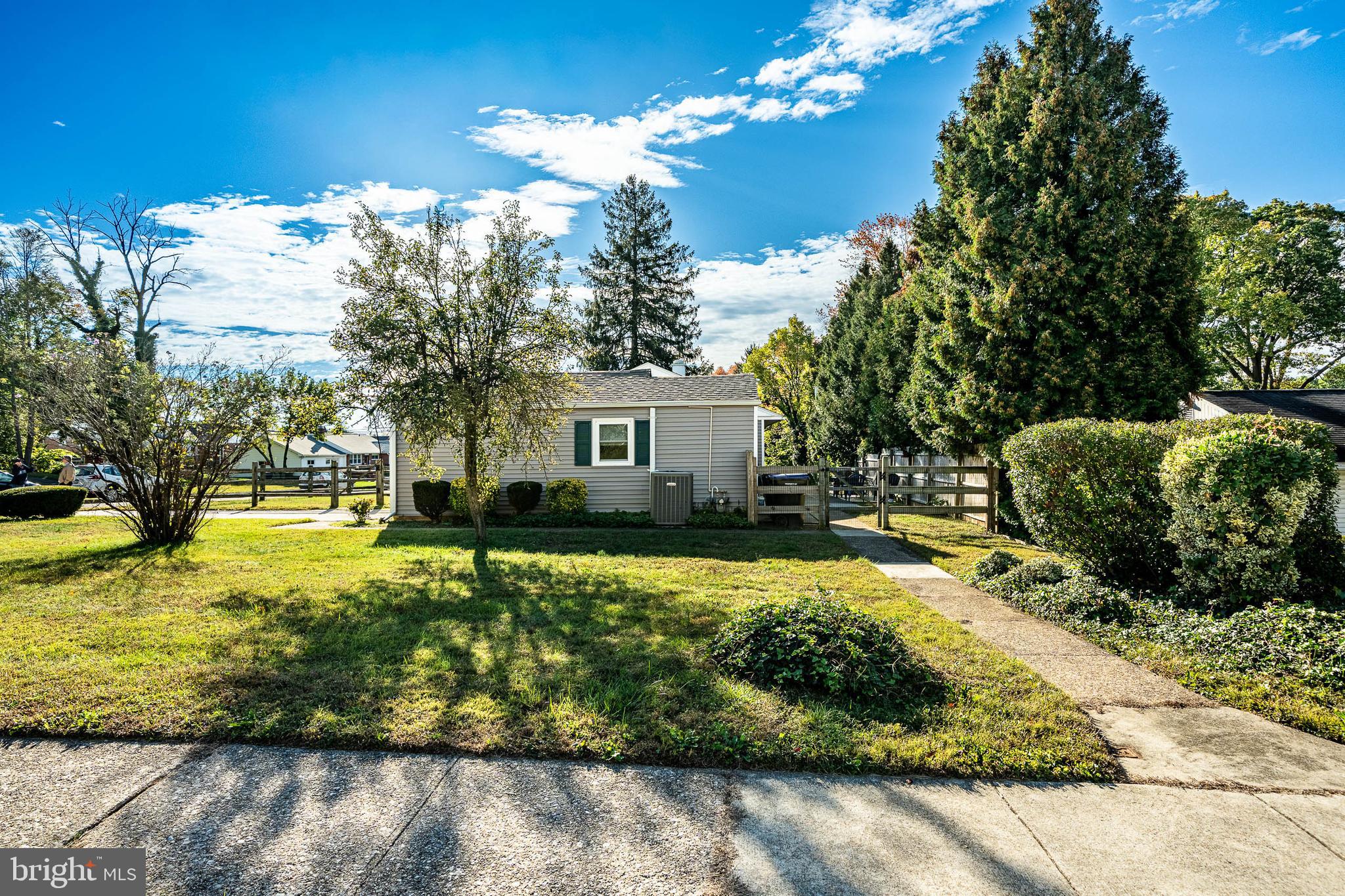 PAOLI GARDENS - Residential