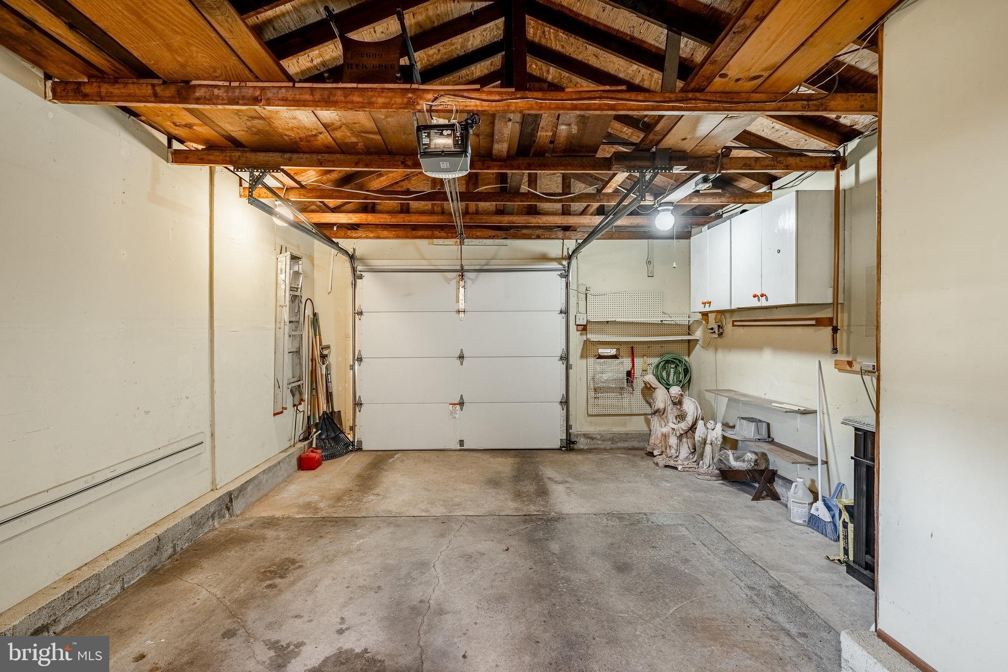 PAOLI GARDENS - Residential