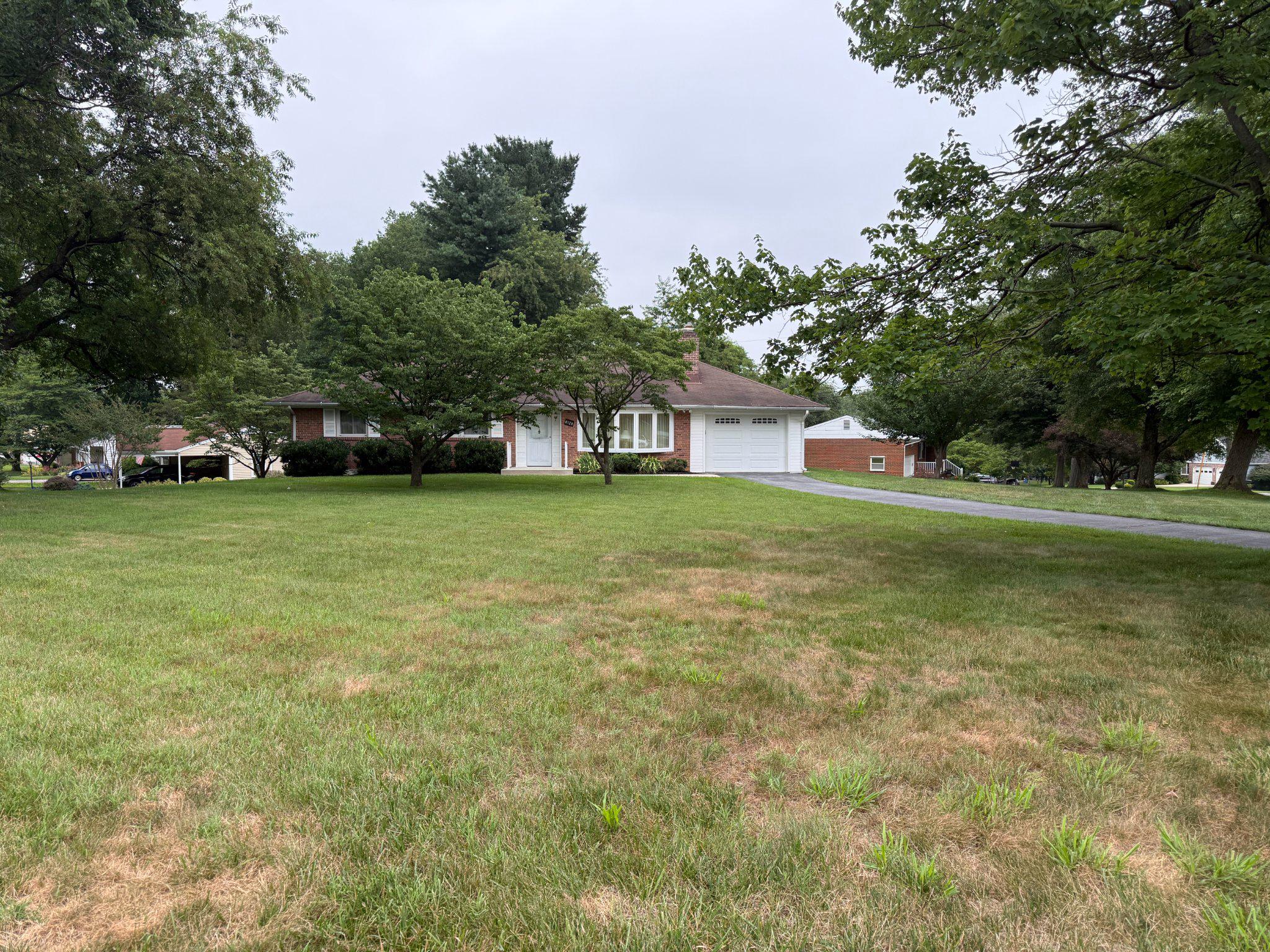 6129 SEBRING DRIVE