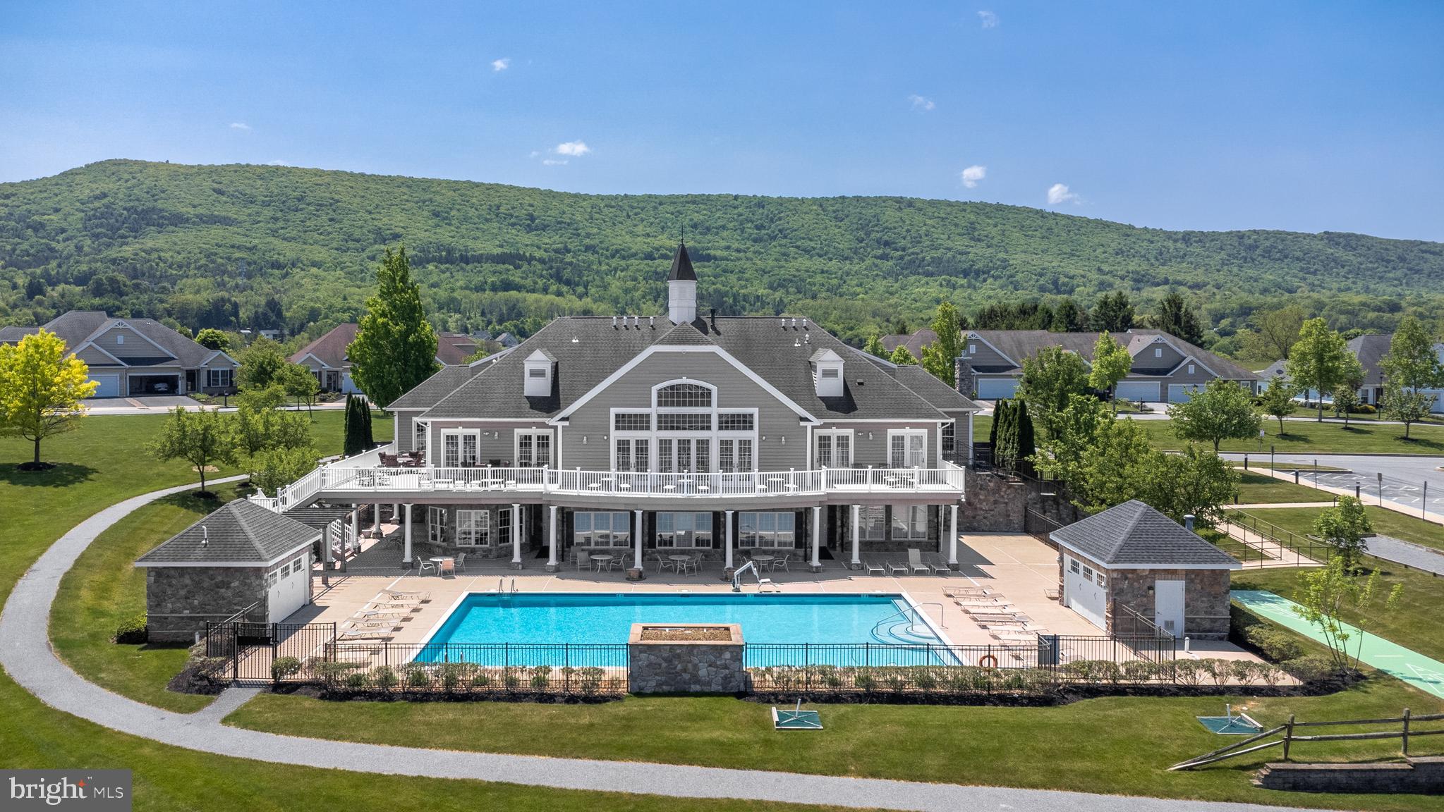 LIBERTY HILL - Residential