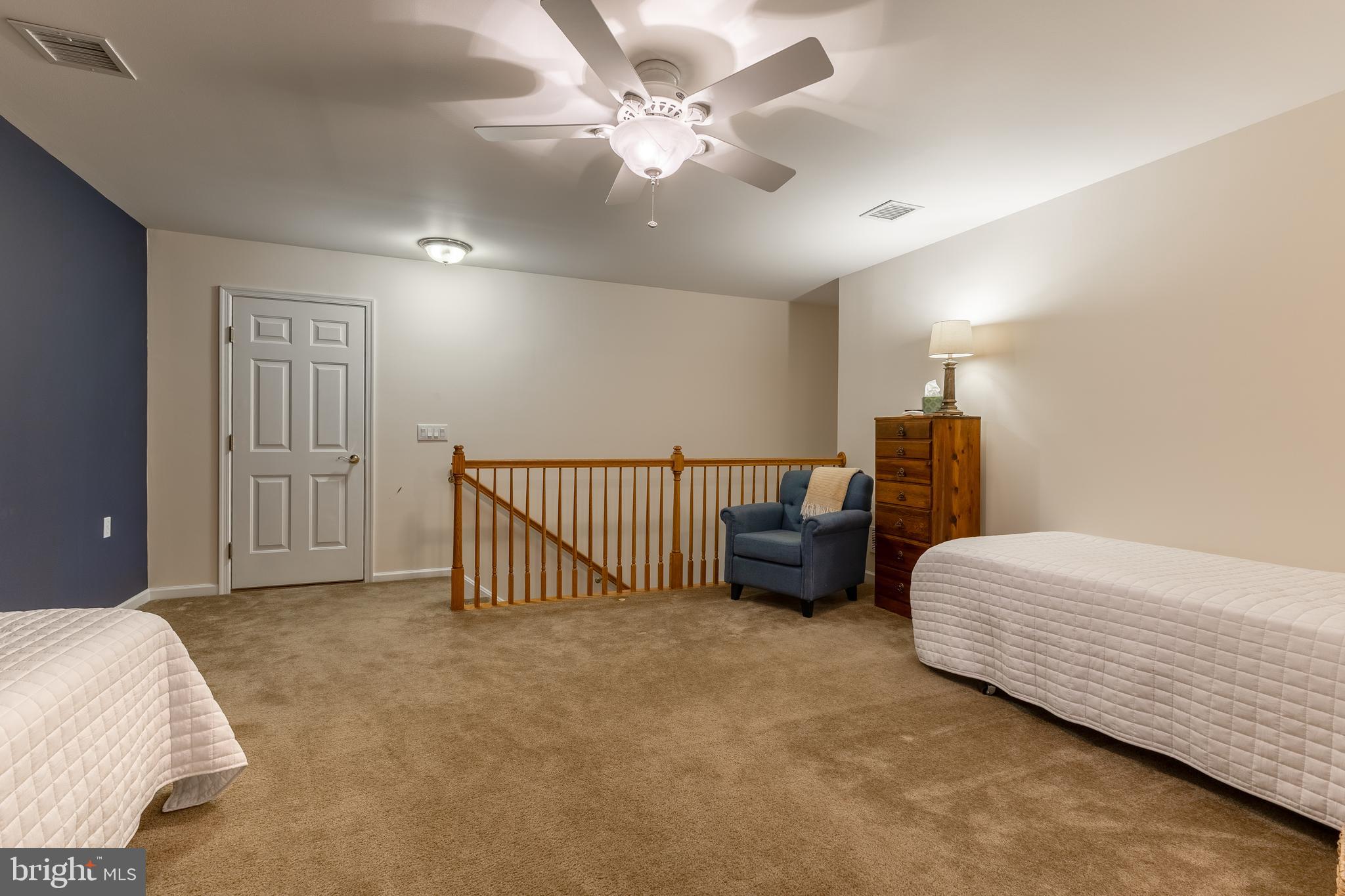 LIBERTY HILL - Residential