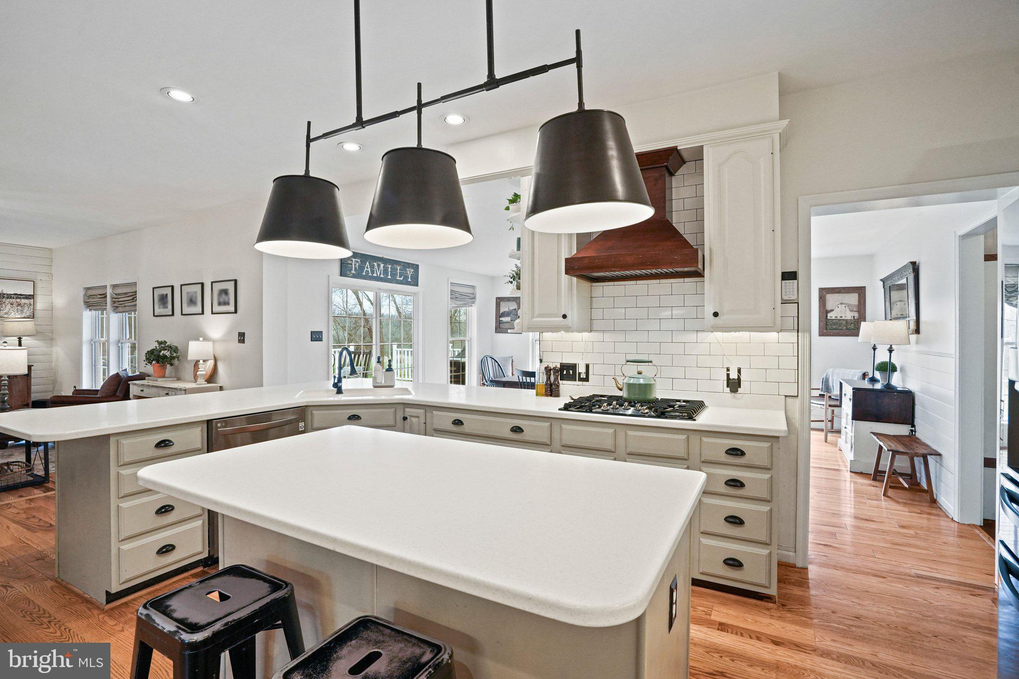 BARNESVILLE OUTSIDE - Residential