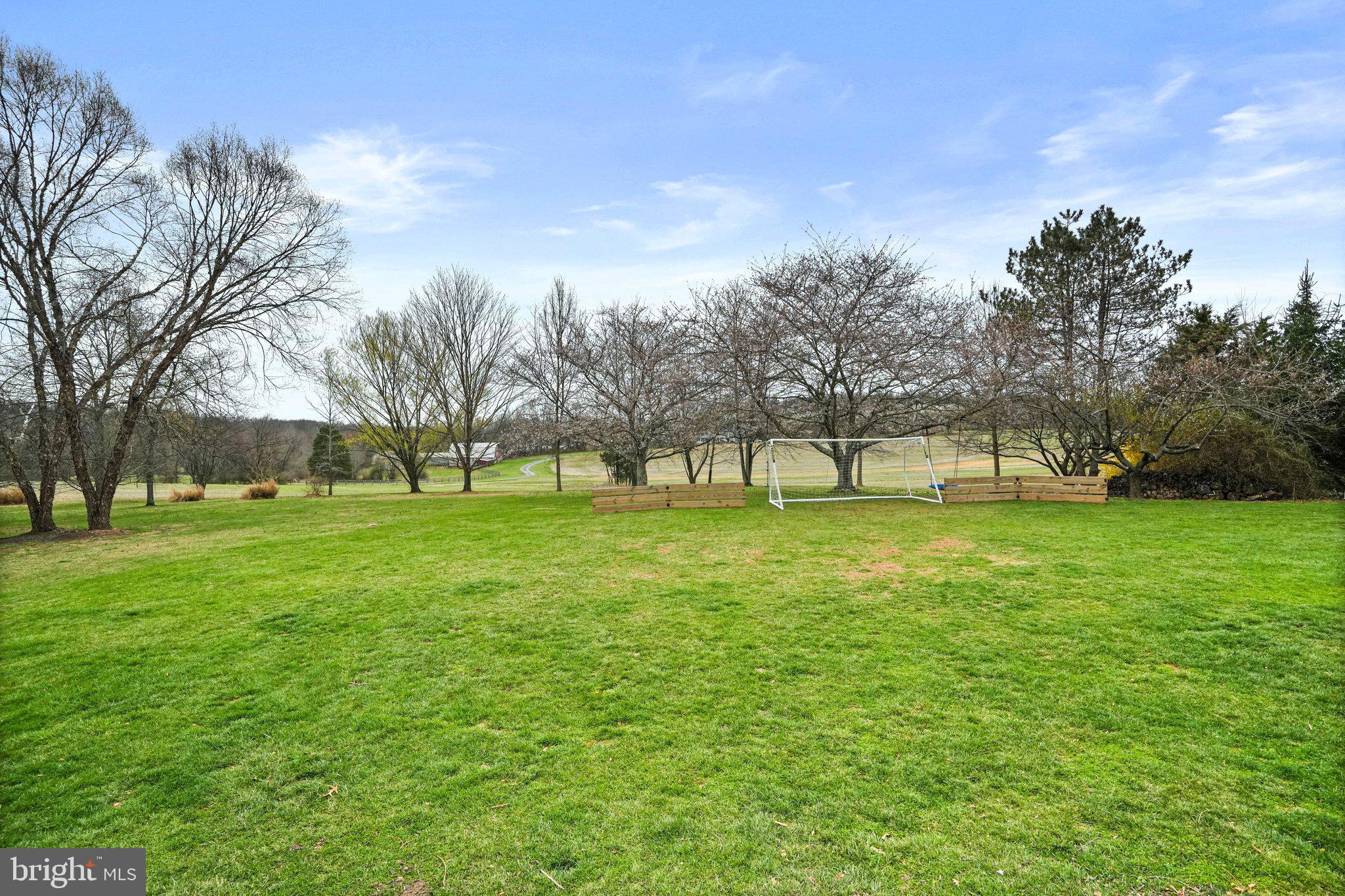 BARNESVILLE OUTSIDE - Residential