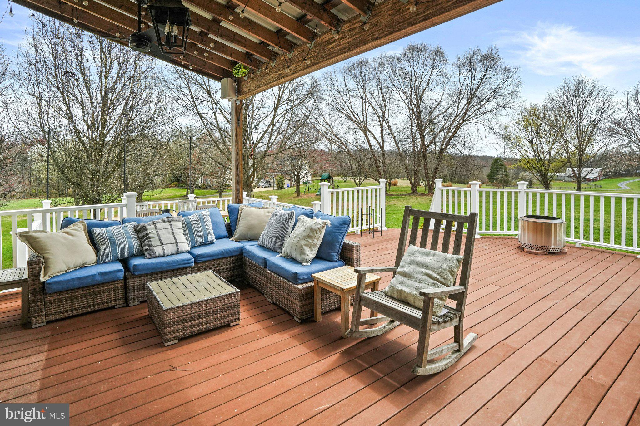 BARNESVILLE OUTSIDE - Residential