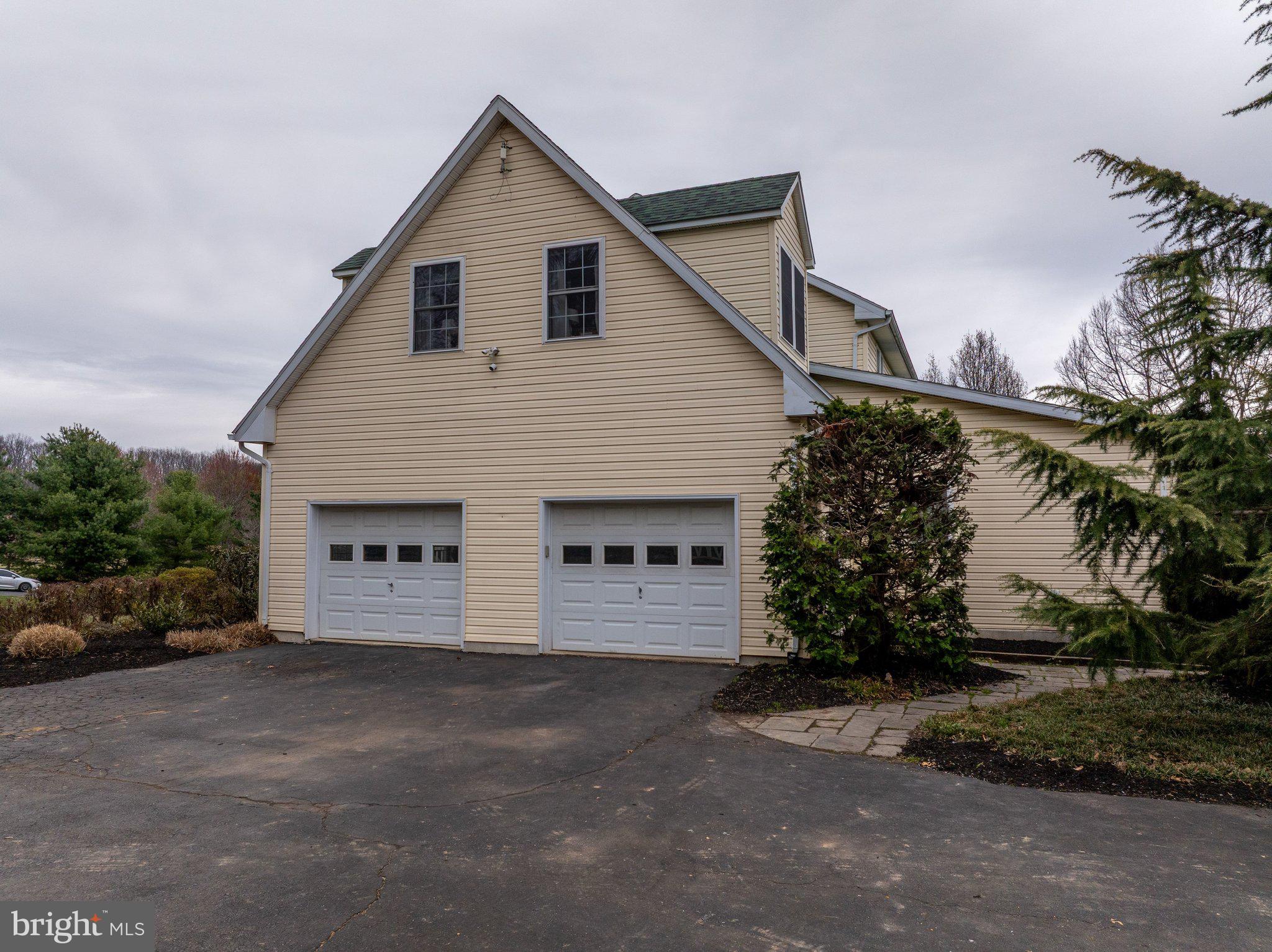 BARNESVILLE OUTSIDE - Residential