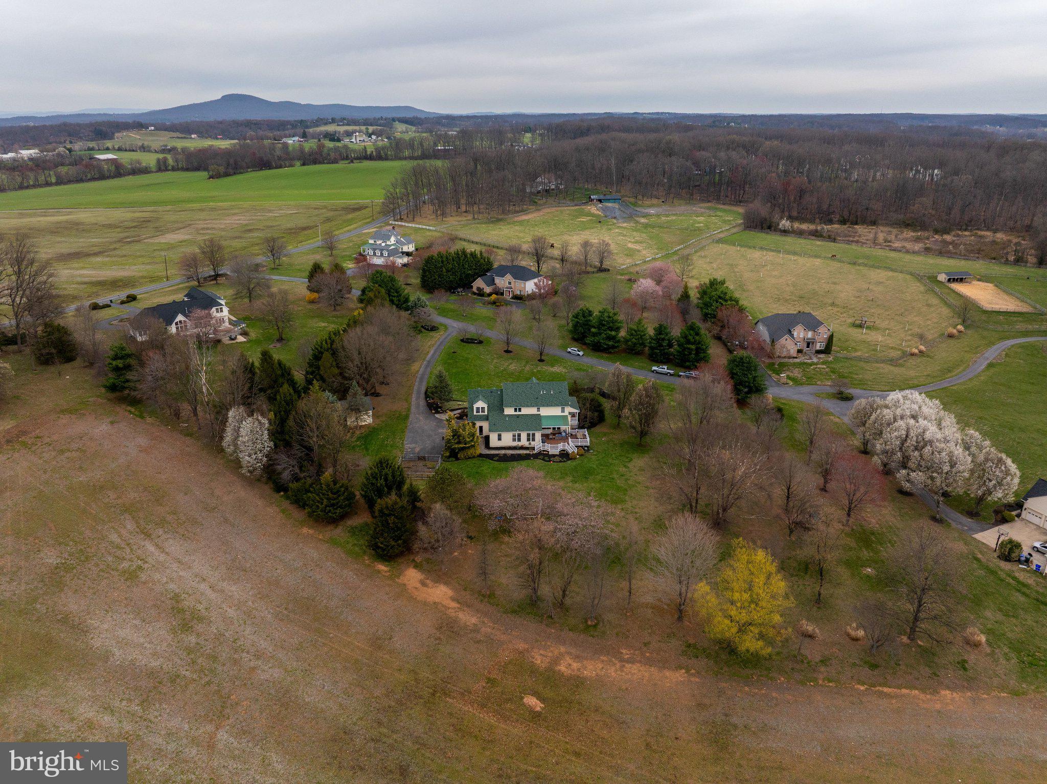 BARNESVILLE OUTSIDE - Residential