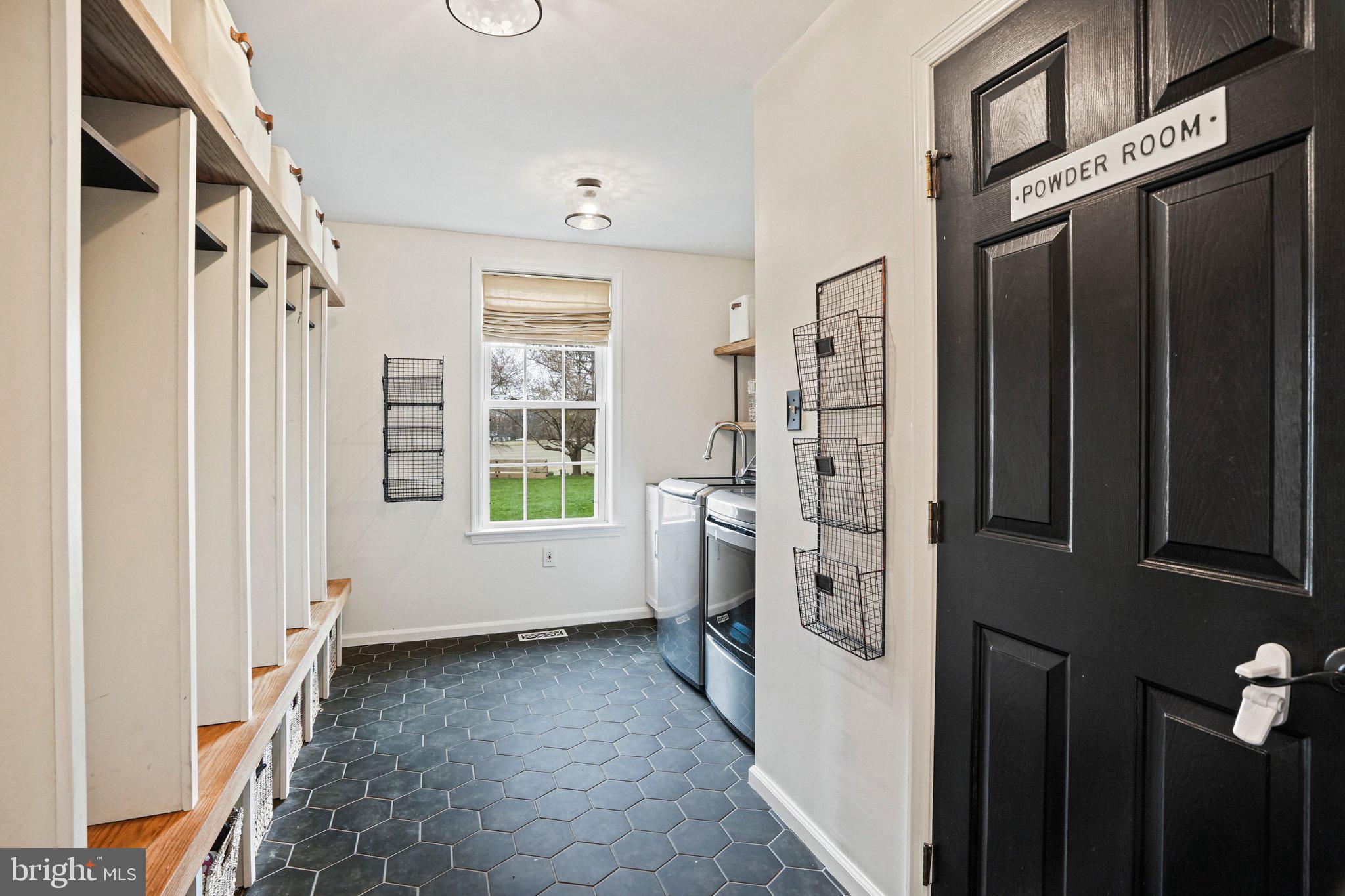 BARNESVILLE OUTSIDE - Residential