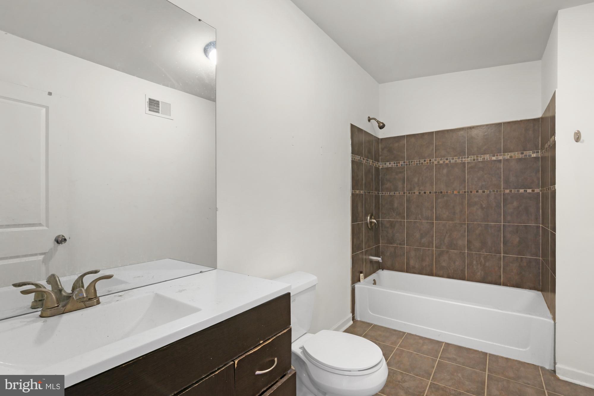 FRANCISVILLE - Residential Lease