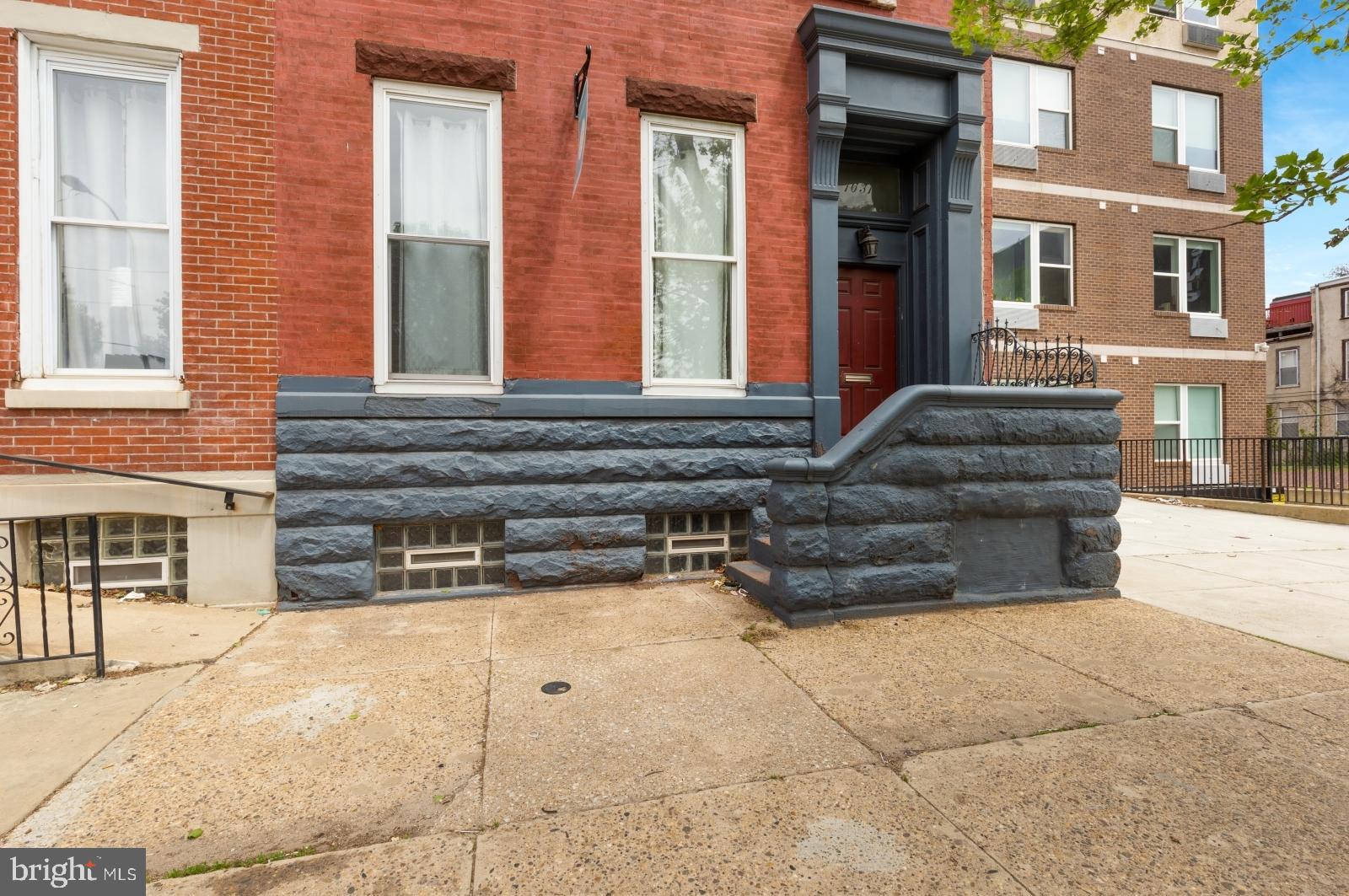 FRANCISVILLE - Residential Lease