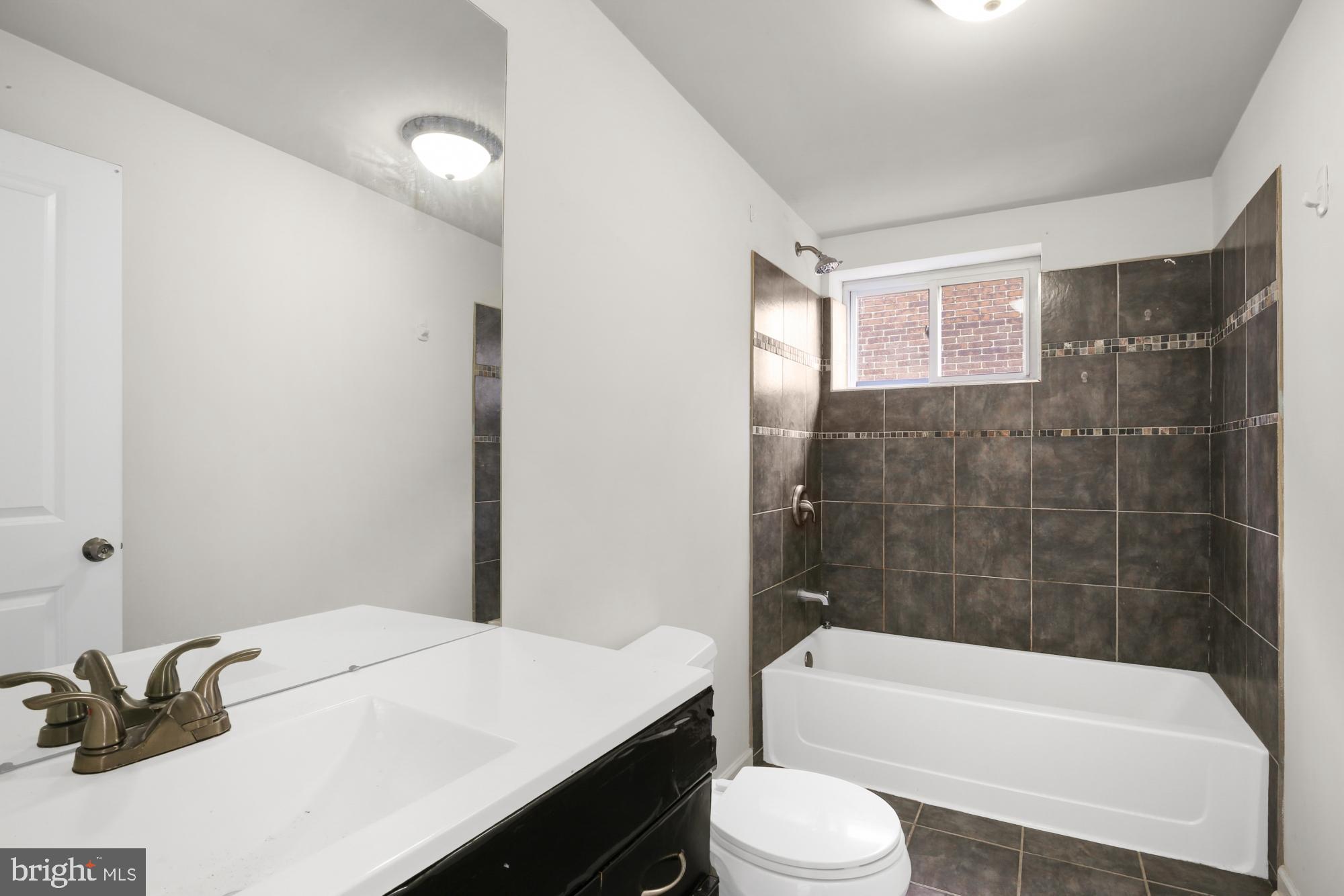 FRANCISVILLE - Residential Lease