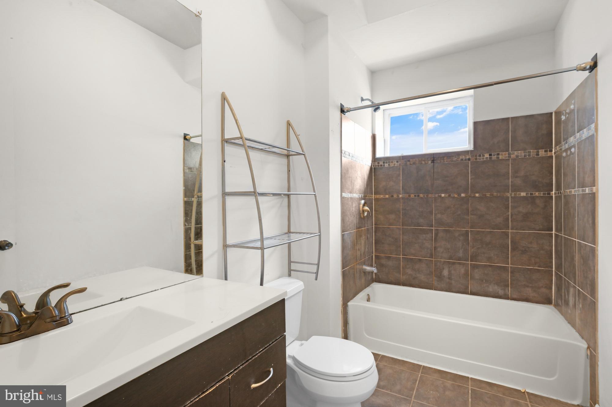 FRANCISVILLE - Residential Lease