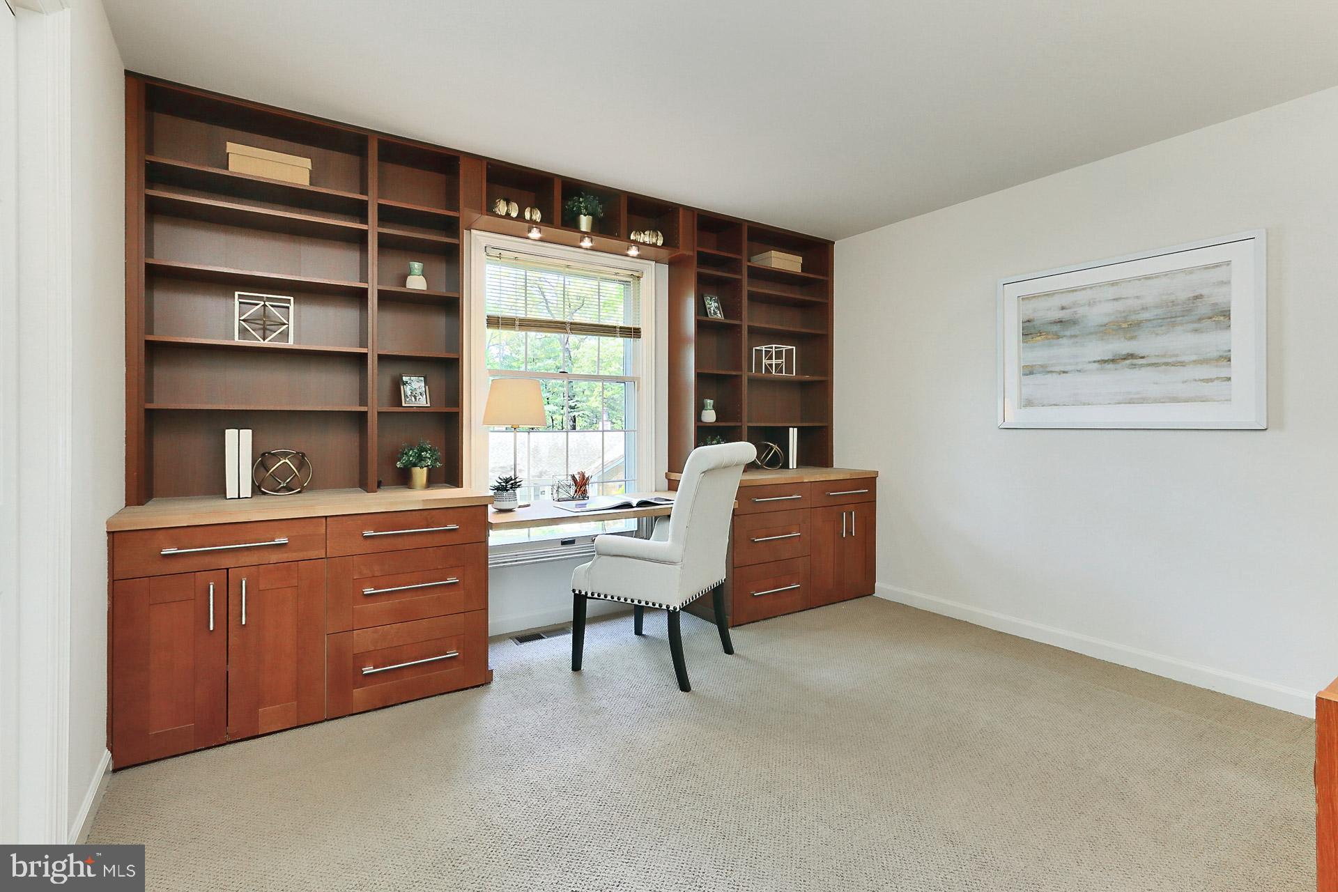 MIDDLERIDGE - Residential