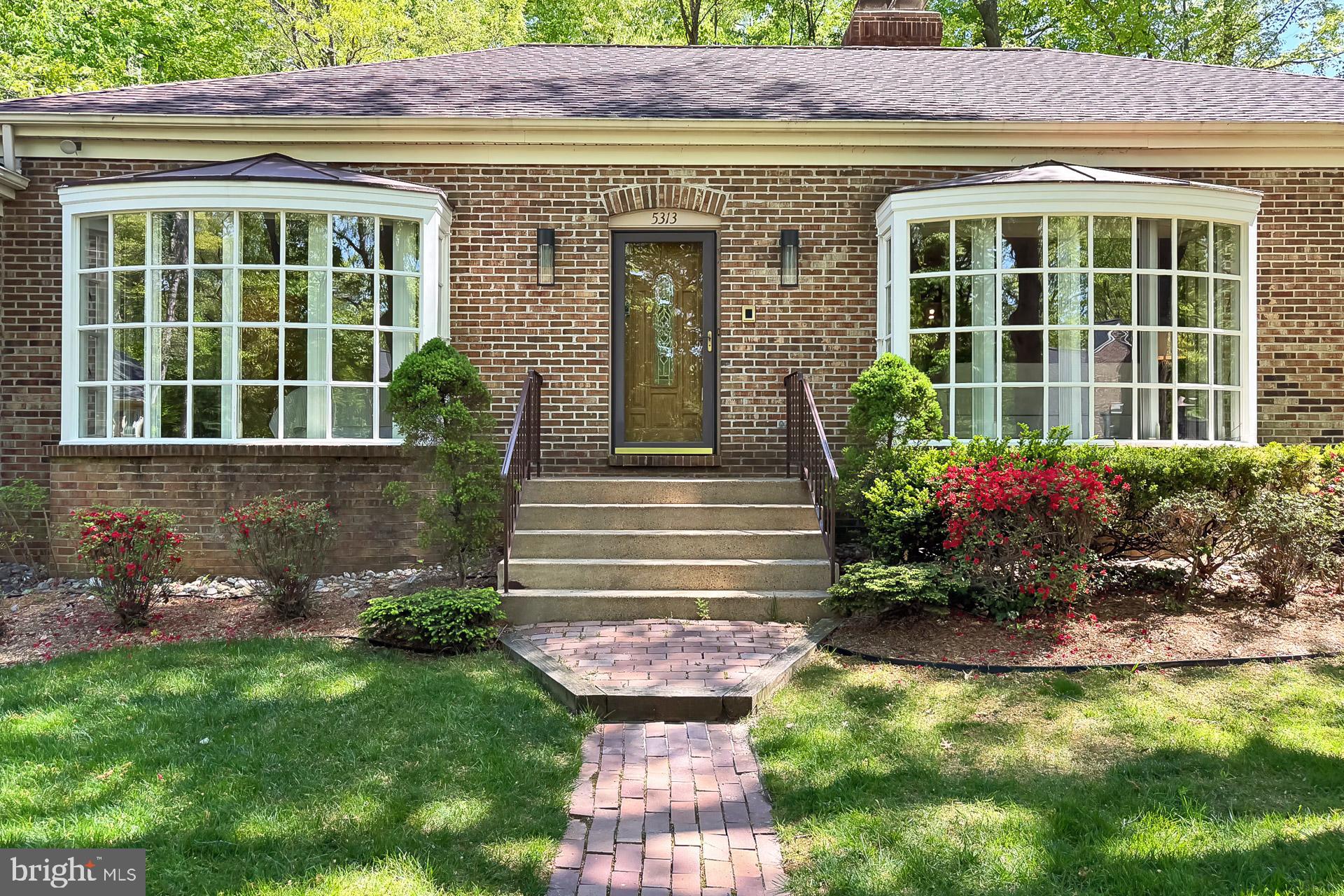 5313 BLACK OAK DRIVE
