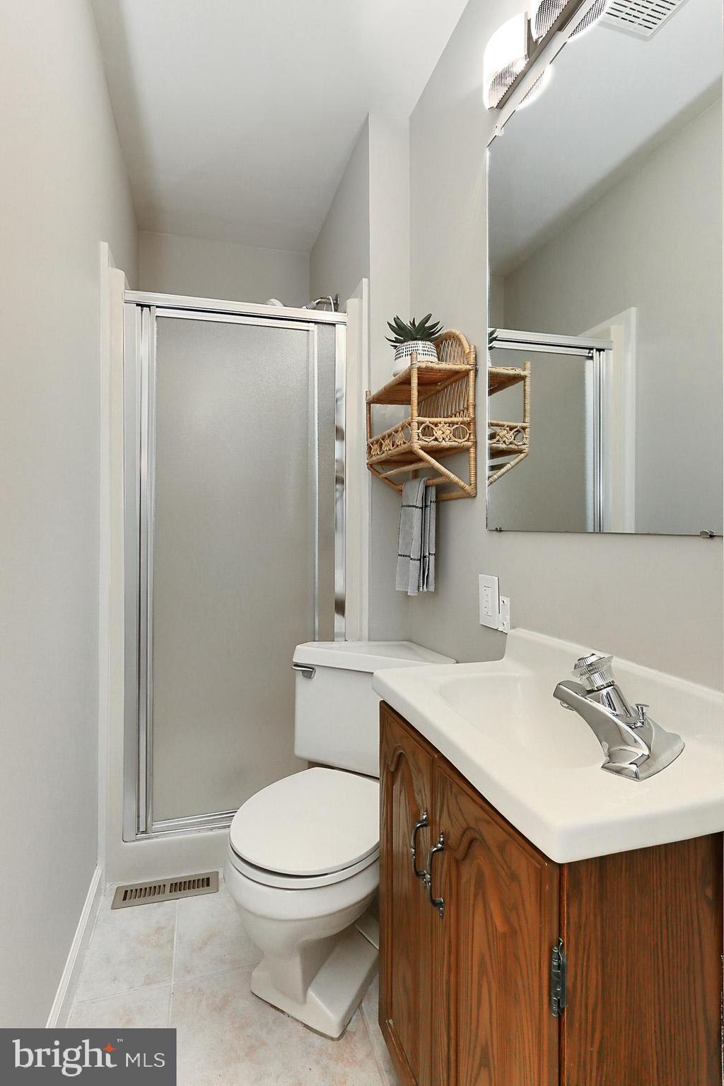 MIDDLERIDGE - Residential