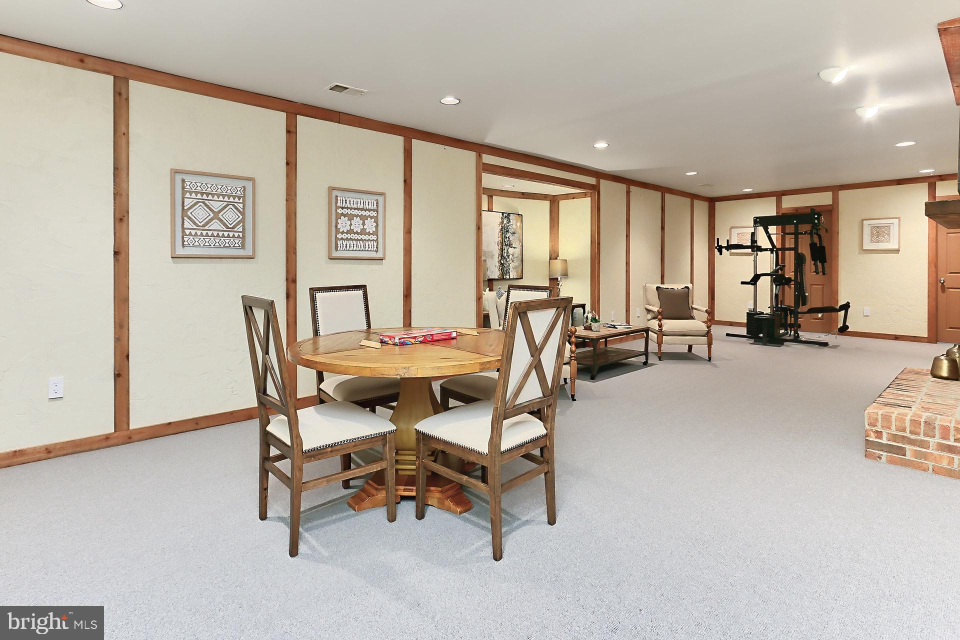 MIDDLERIDGE - Residential