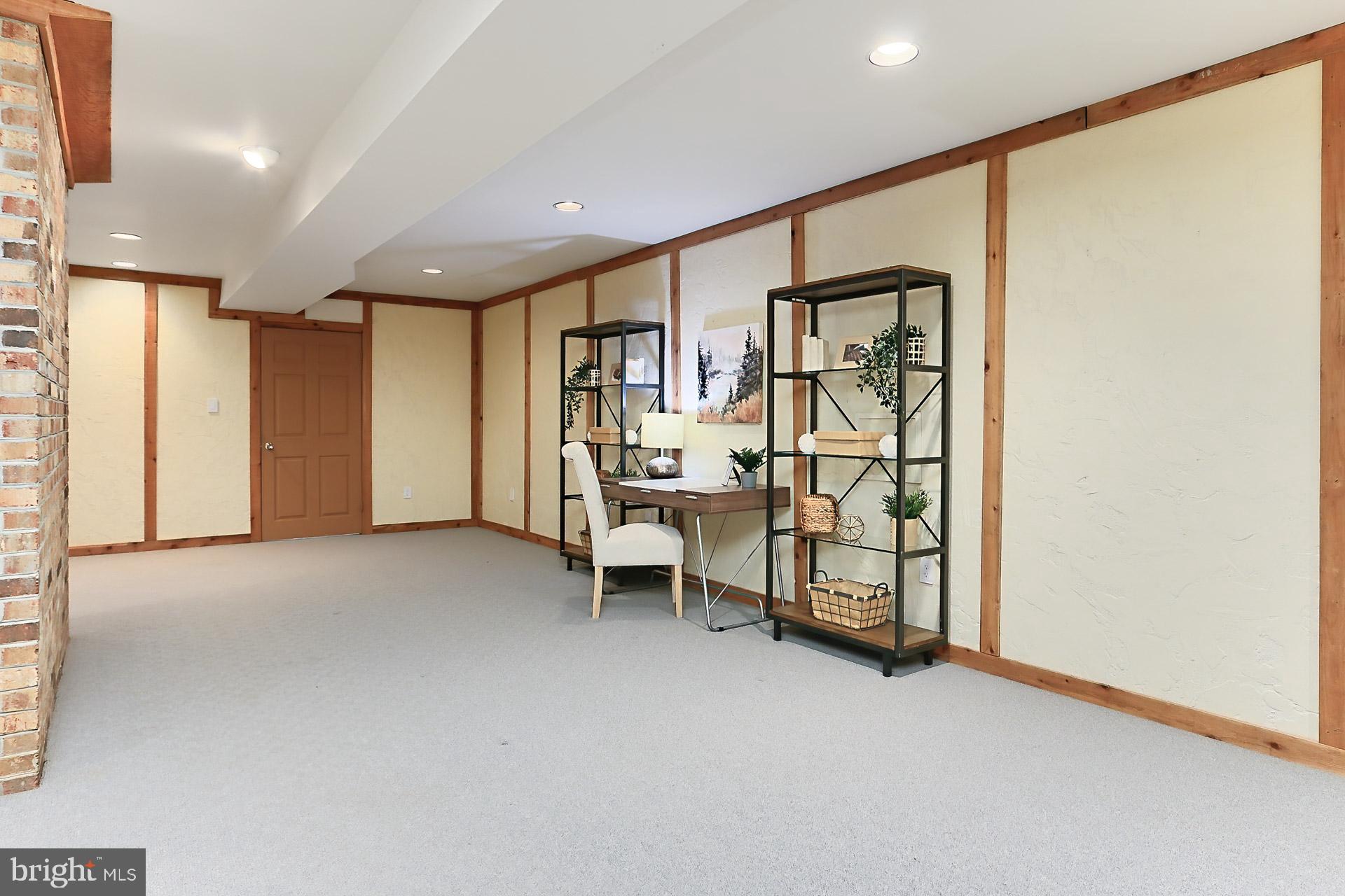 MIDDLERIDGE - Residential