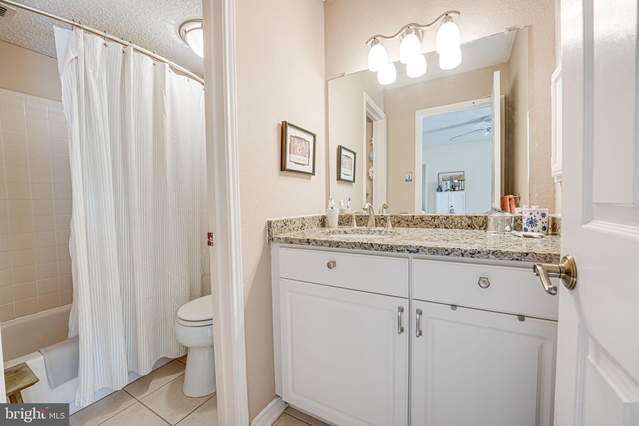 FOUNTAINS AT MCLEAN - Residential