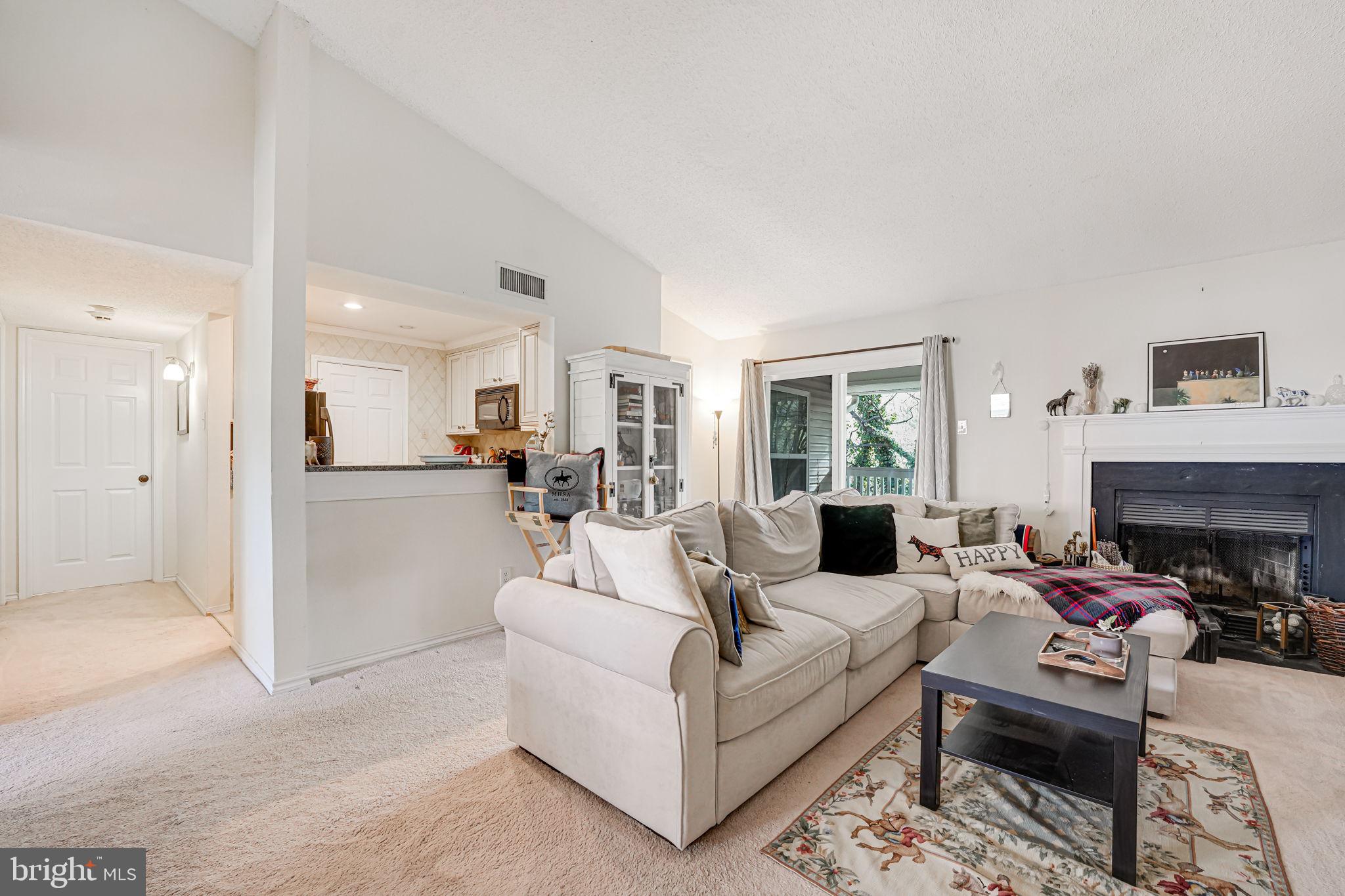 1507 LINCOLN WAY 301B