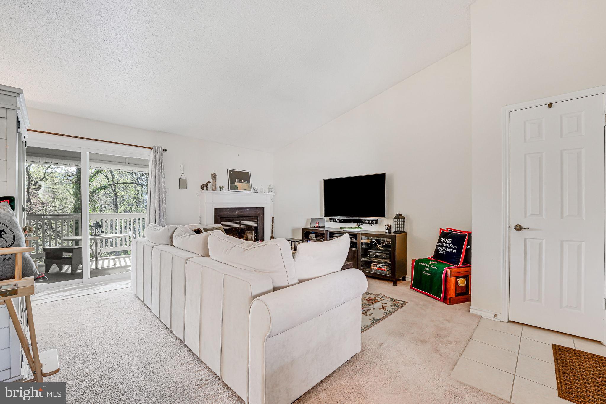 1507 LINCOLN WAY 301B