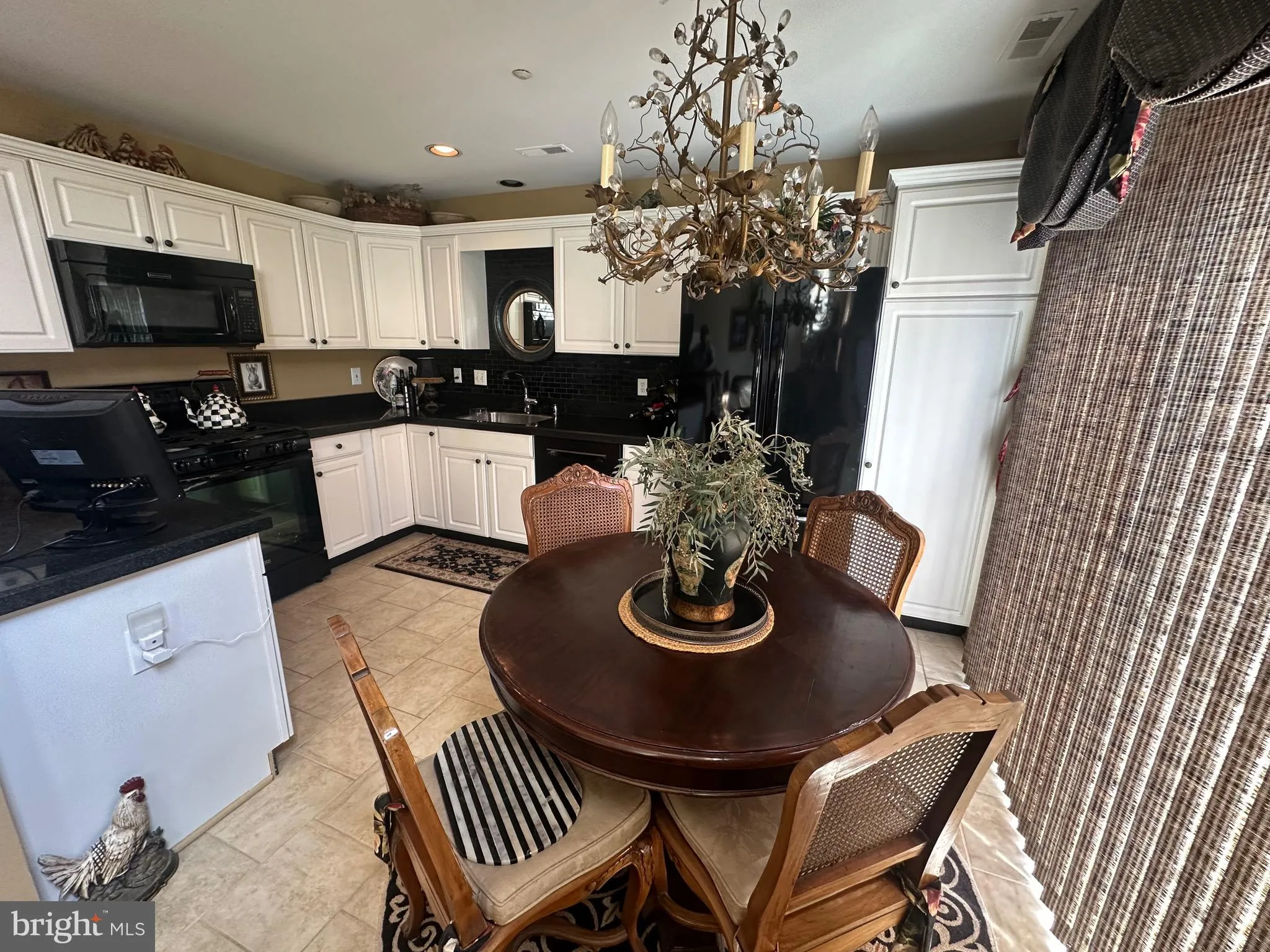 Wayne, Pennsylvania 19087, United States, 3 Bedrooms Bedrooms, ,3 BathroomsBathrooms,Residential,Active,178414