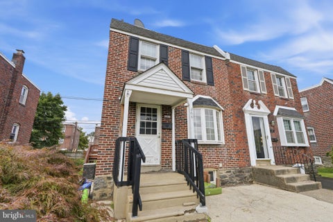 Townhouse For Sale - 266 Childs Avenue<br/> DREXEL HILL, PA 19026
