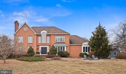 11 W SHORE DRIVE PENNINGTON NJ 08534