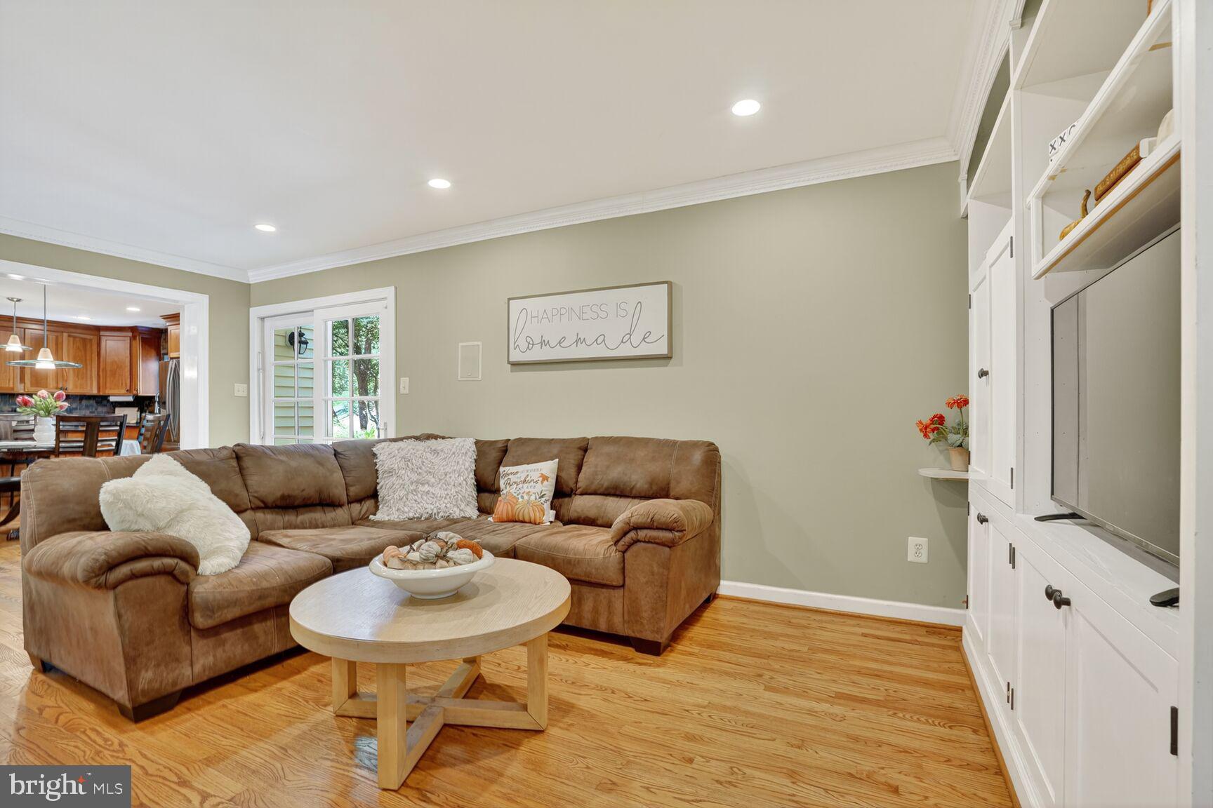 FOX HILLS WEST - Residential