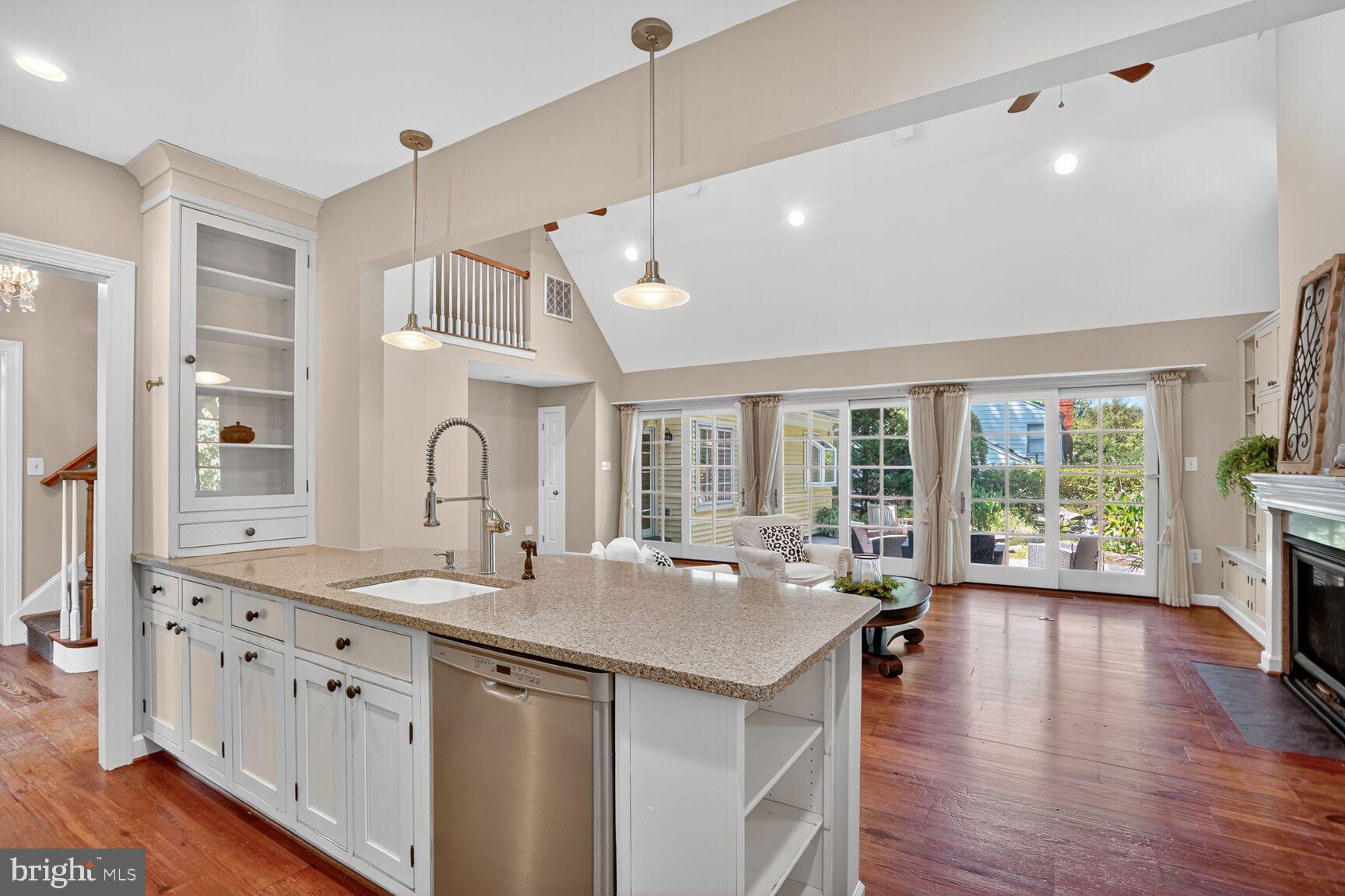 FOX HILLS WEST - Residential