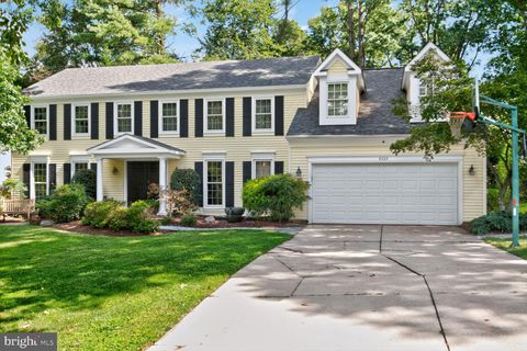 Photo of 9325 Orchard Brook Drive, POTOMAC, MD 20854 (MLS # MDMC2195404)