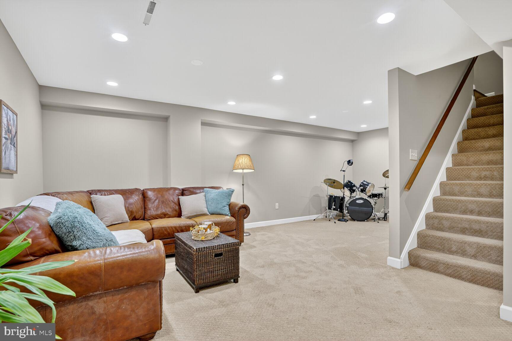 FOX HILLS WEST - Residential