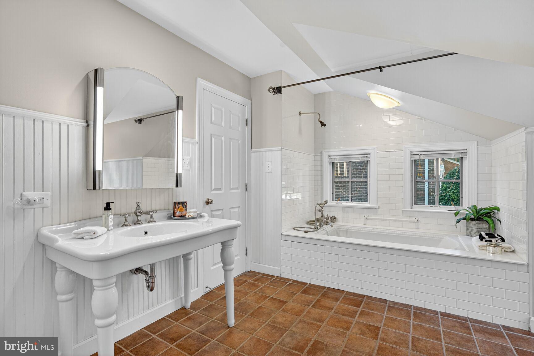 FOX HILLS WEST - Residential