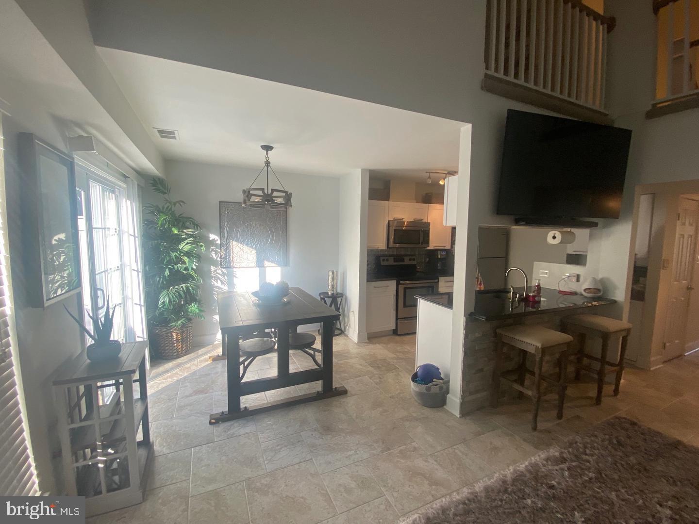 6223 STONEPATH CIRCLE