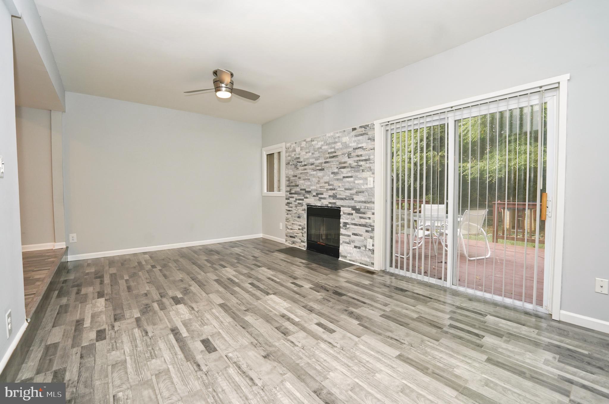 HOBBITS GLEN - Residential