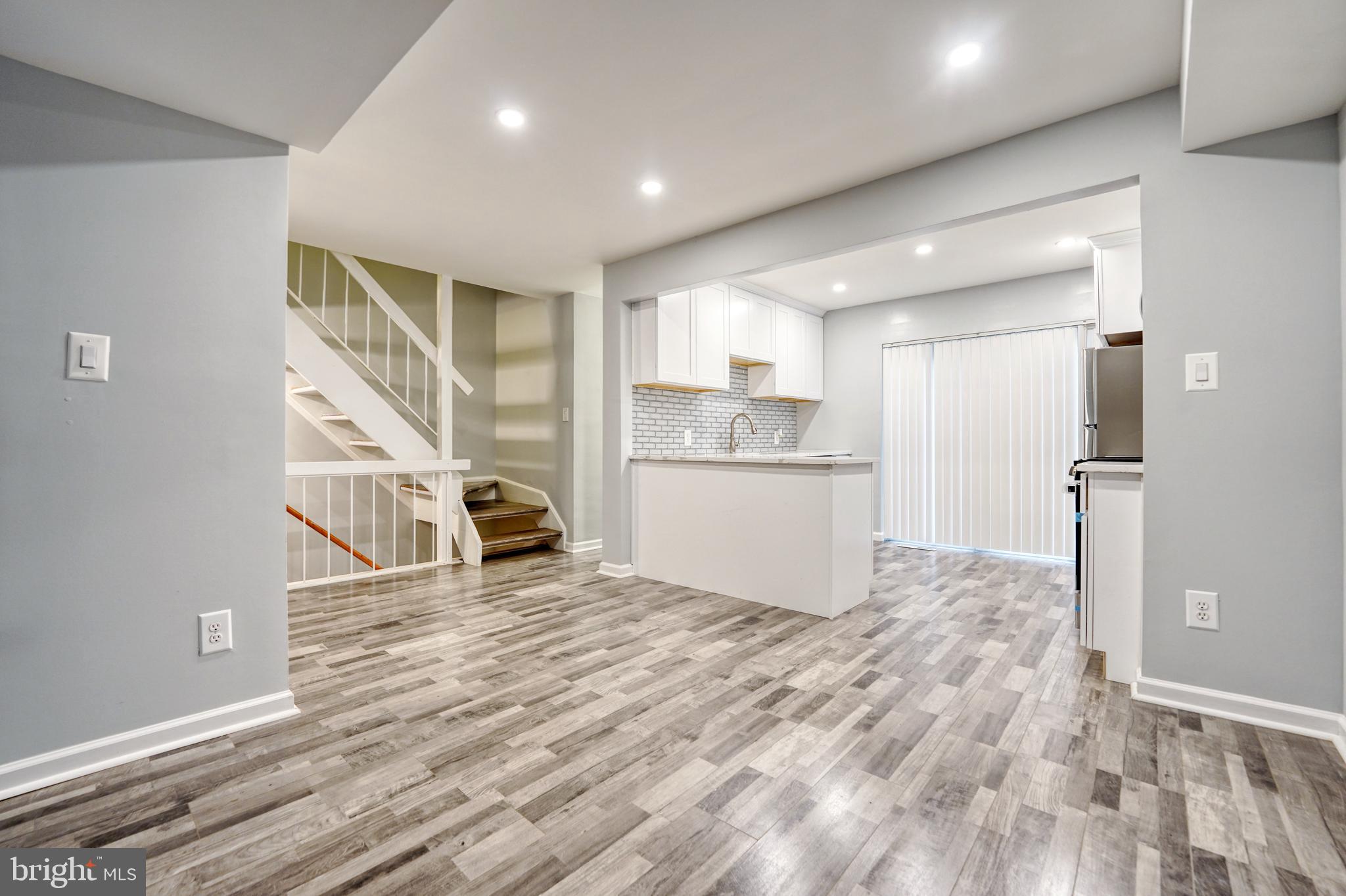 HOBBITS GLEN - Residential