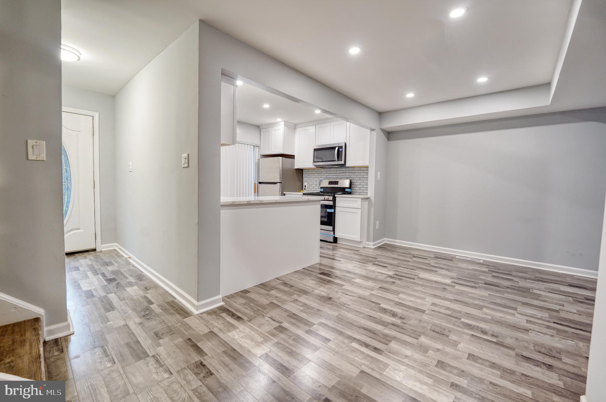 HOBBITS GLEN - Residential