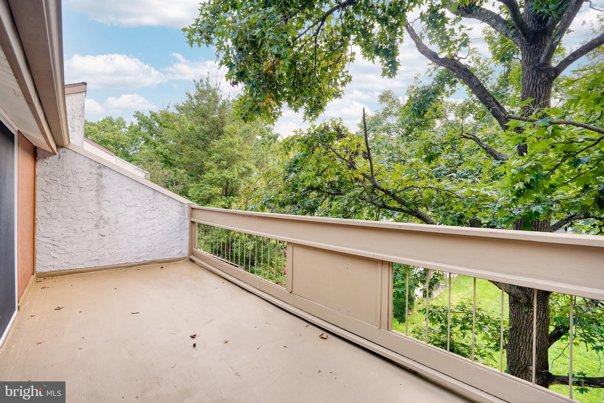 HOBBITS GLEN - Residential