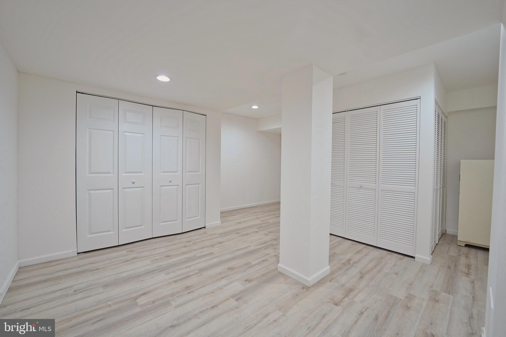 HOBBITS GLEN - Residential